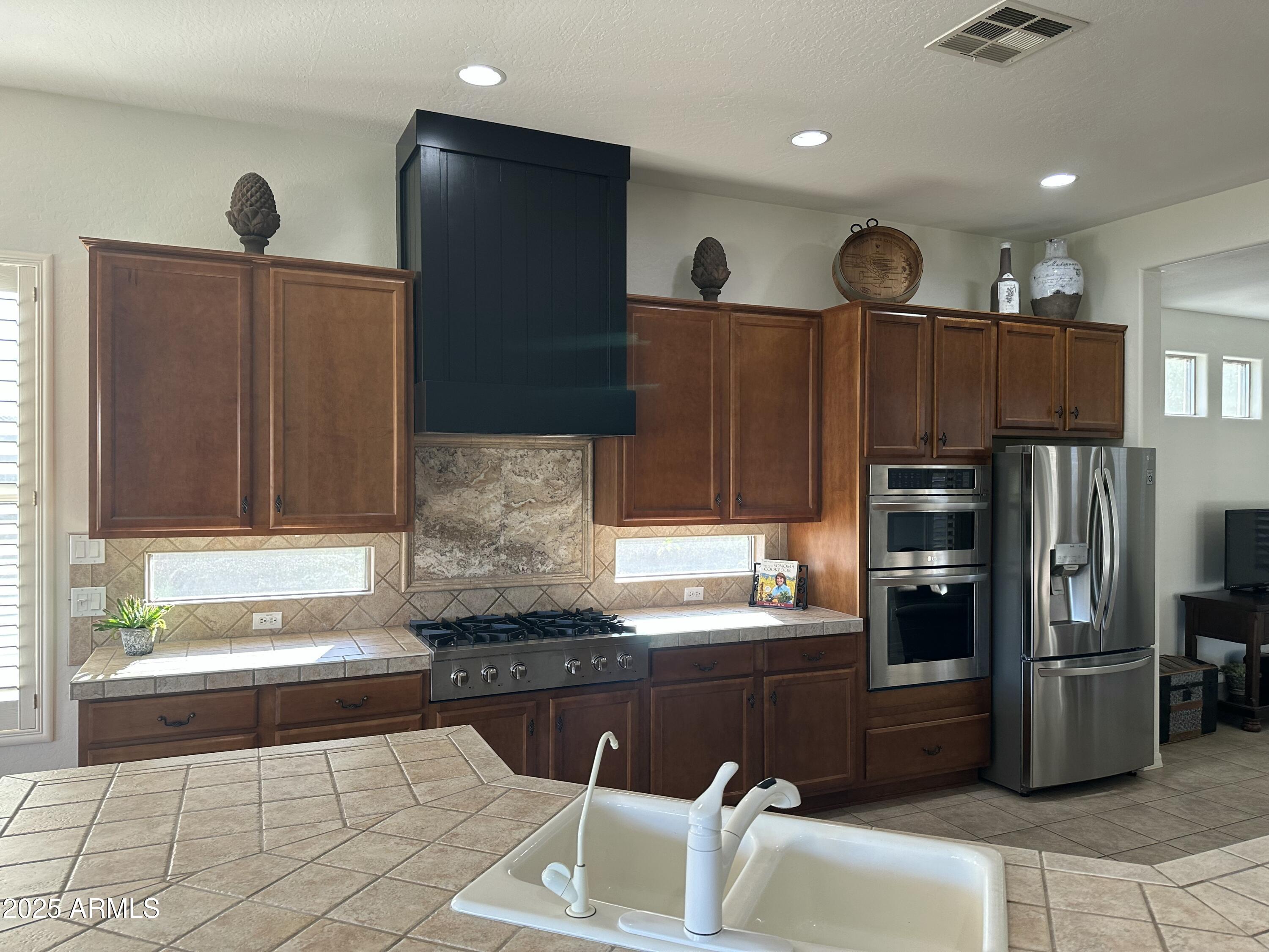 4146 E AZALEA Drive E