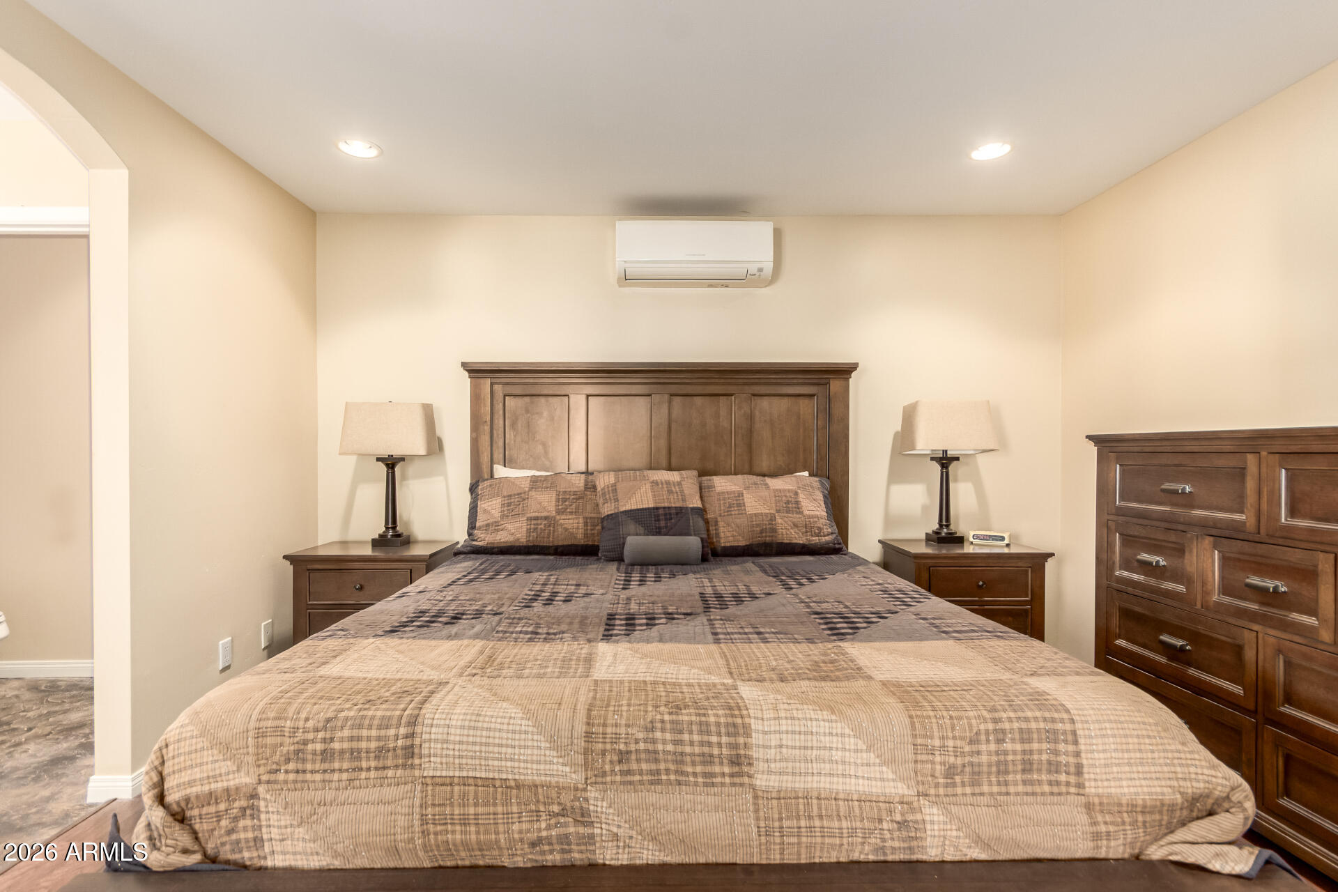 722 E MCLELLAN Boulevard