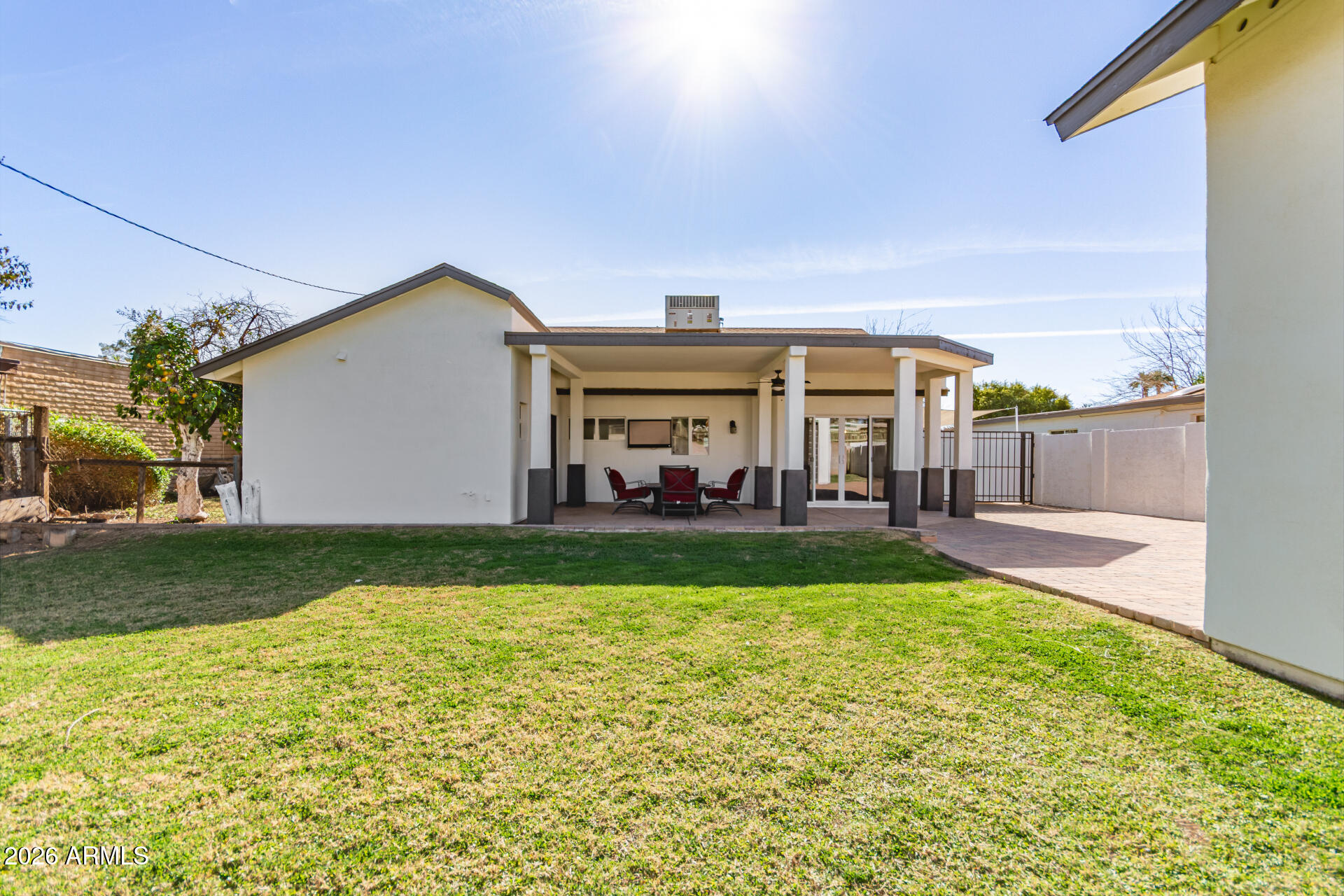 722 E MCLELLAN Boulevard