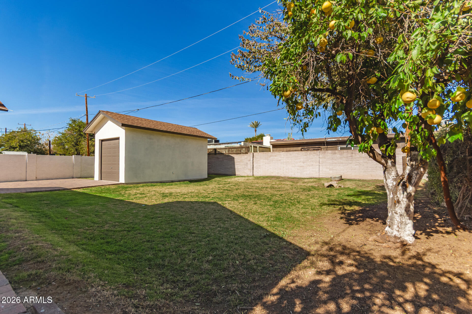 722 E MCLELLAN Boulevard