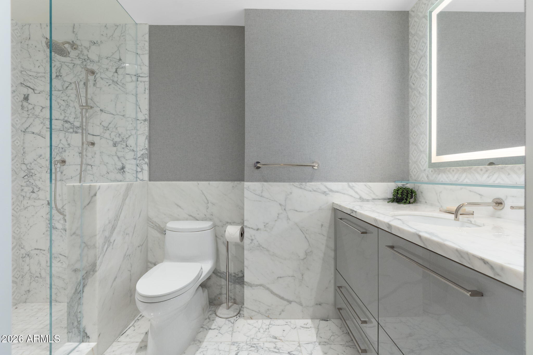 6587 N PALMERAIE Boulevard 2015