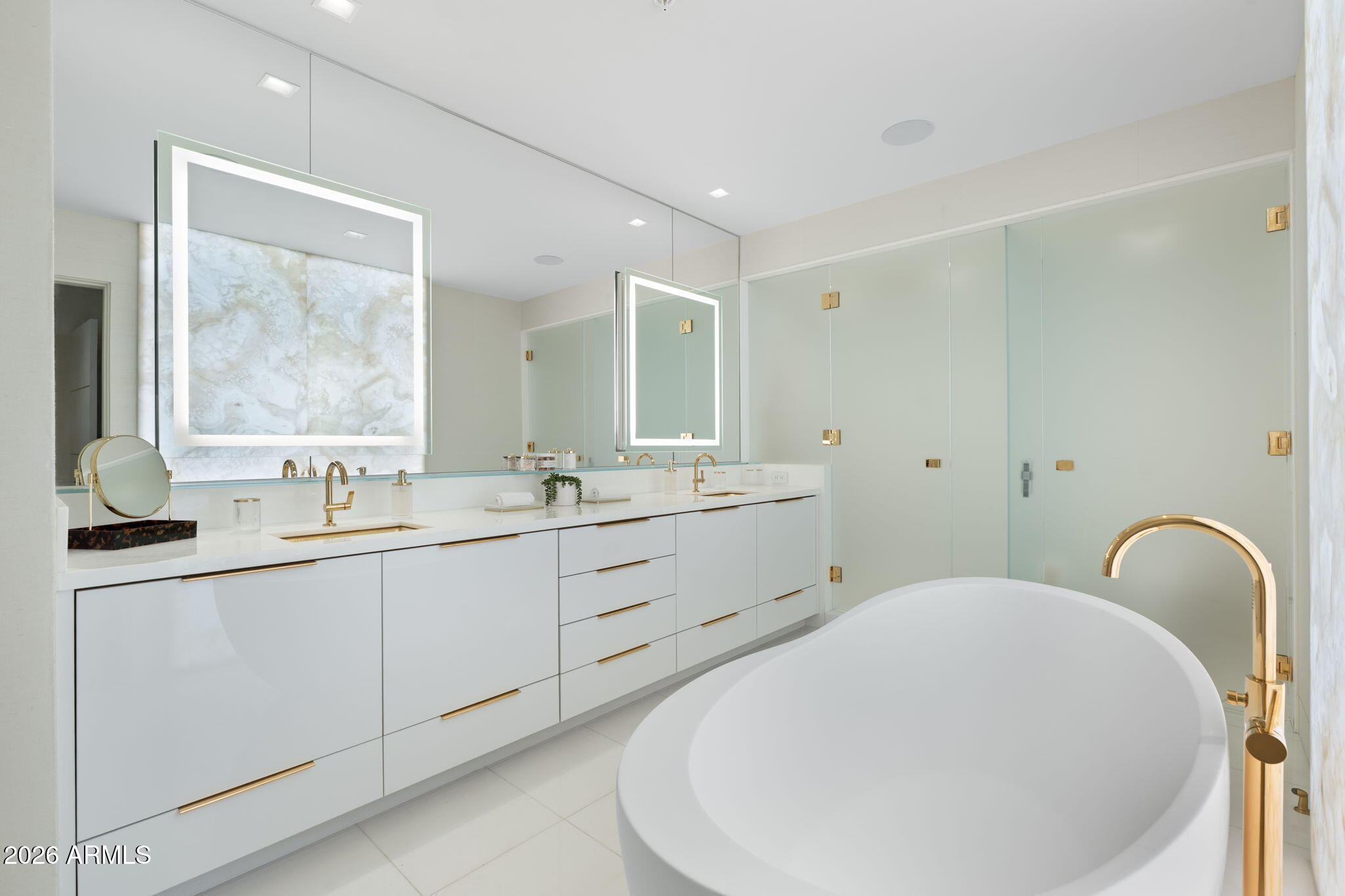 6587 N PALMERAIE Boulevard 2015