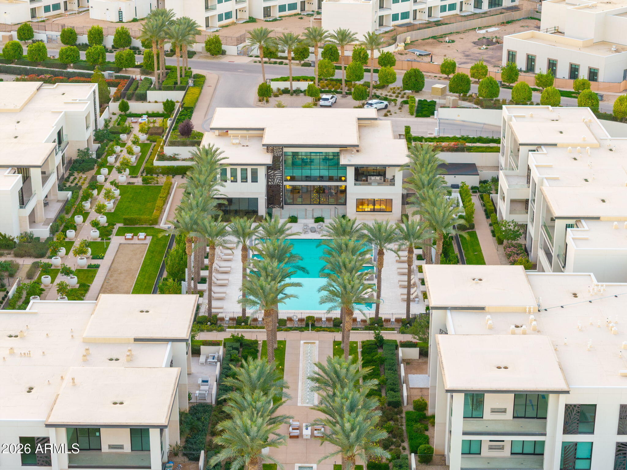 6587 N PALMERAIE Boulevard 2015