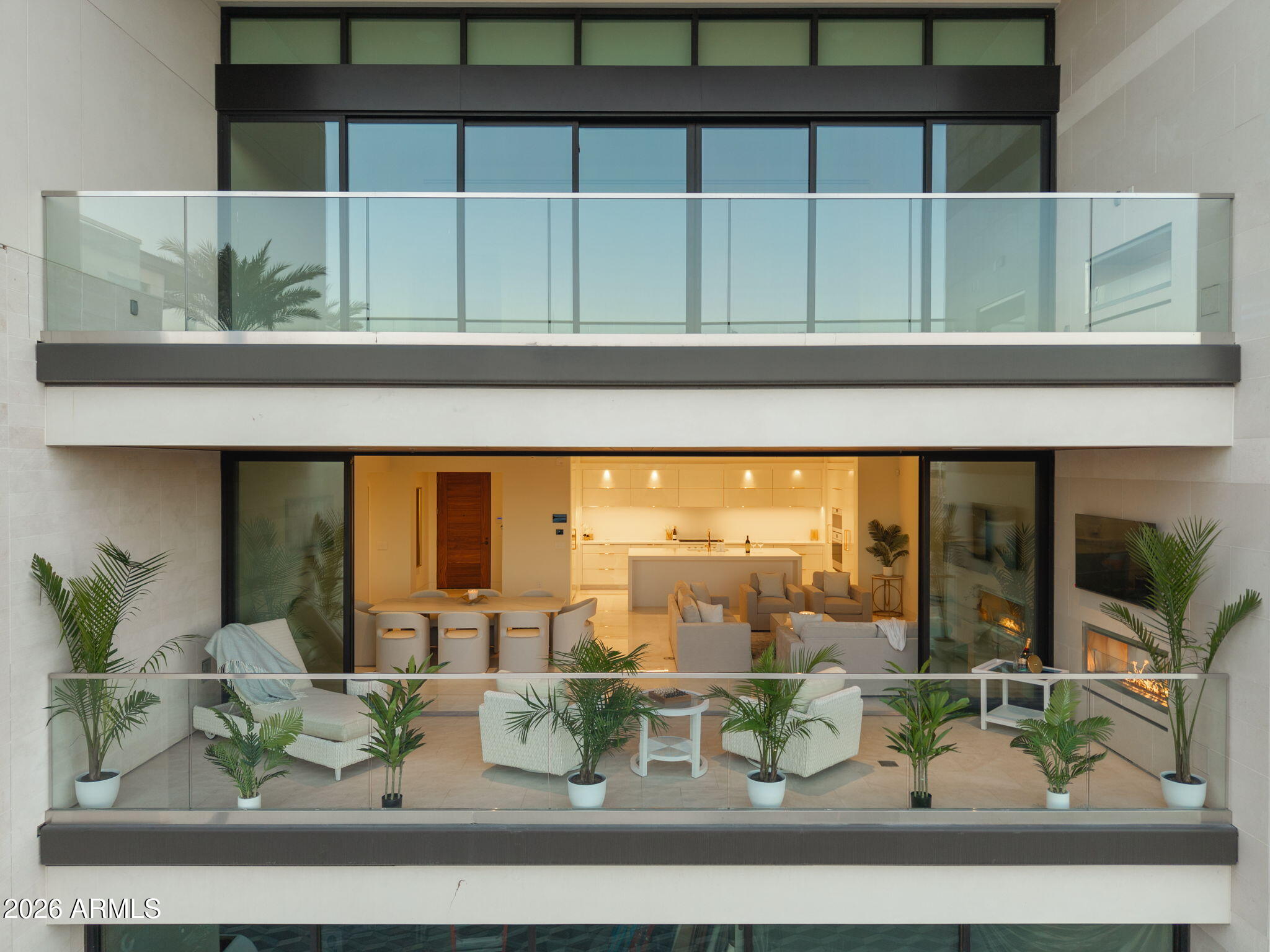 6587 N PALMERAIE Boulevard 2015