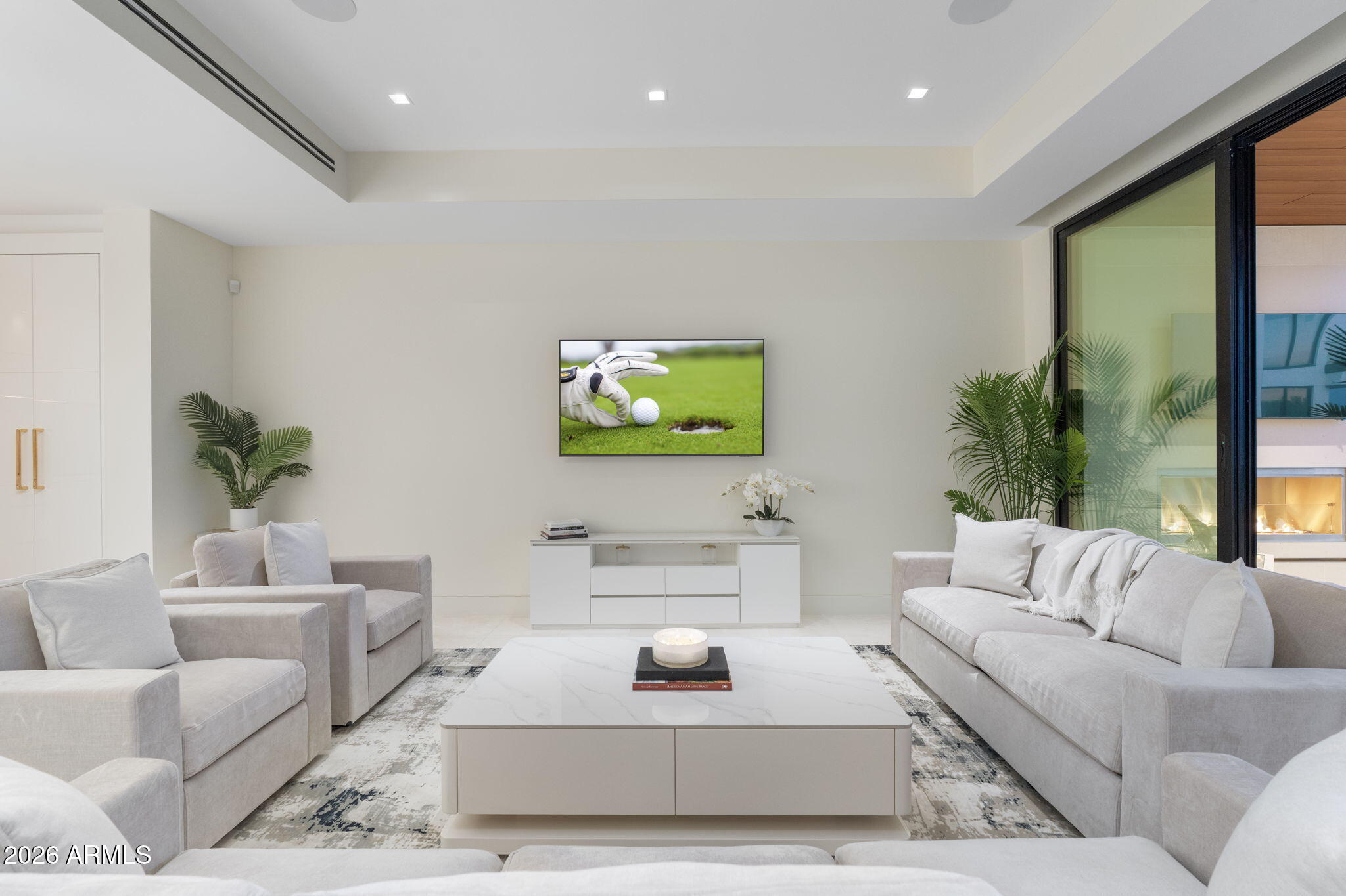 6587 N PALMERAIE Boulevard 2015