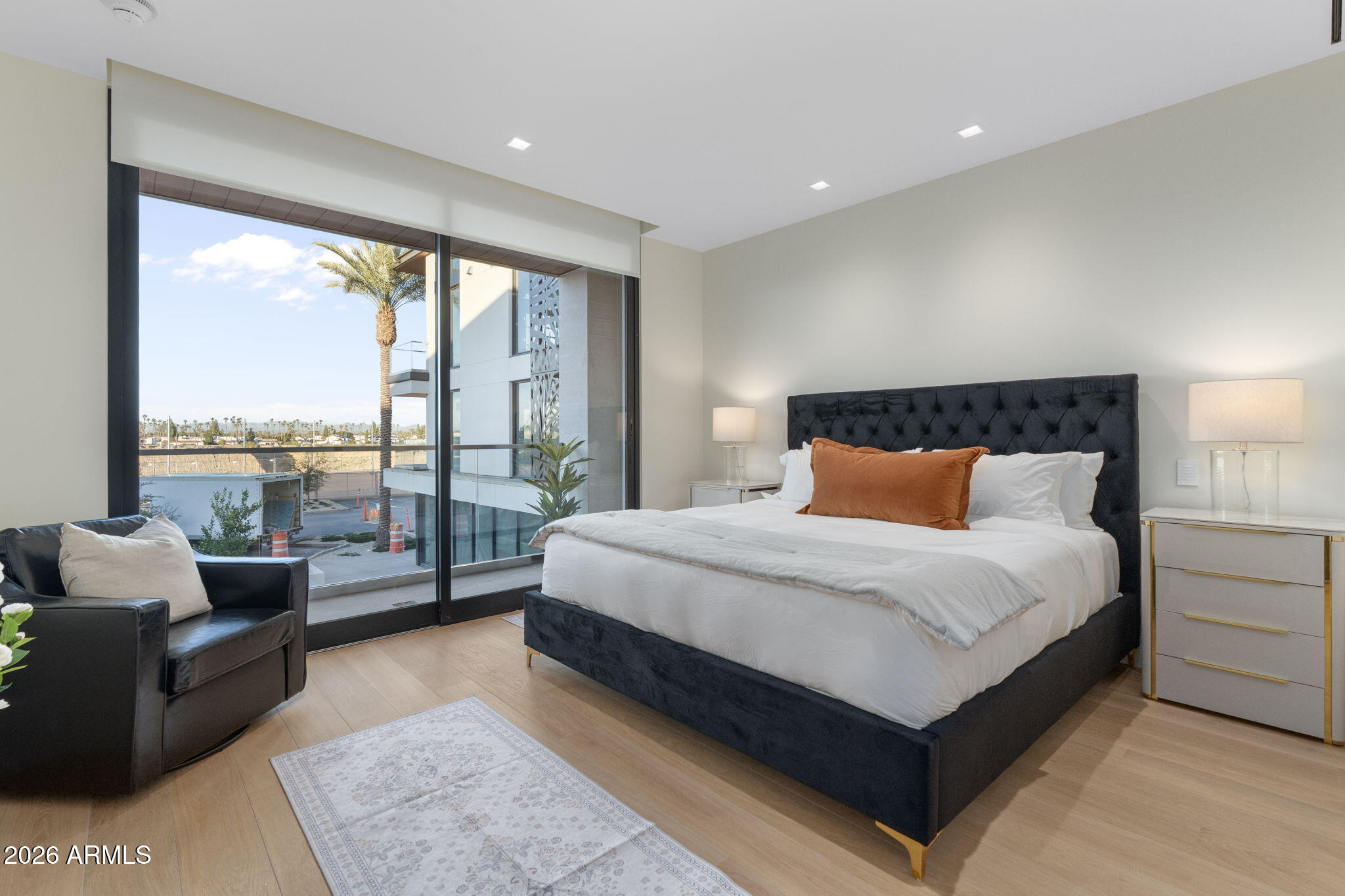 6587 N PALMERAIE Boulevard 2015