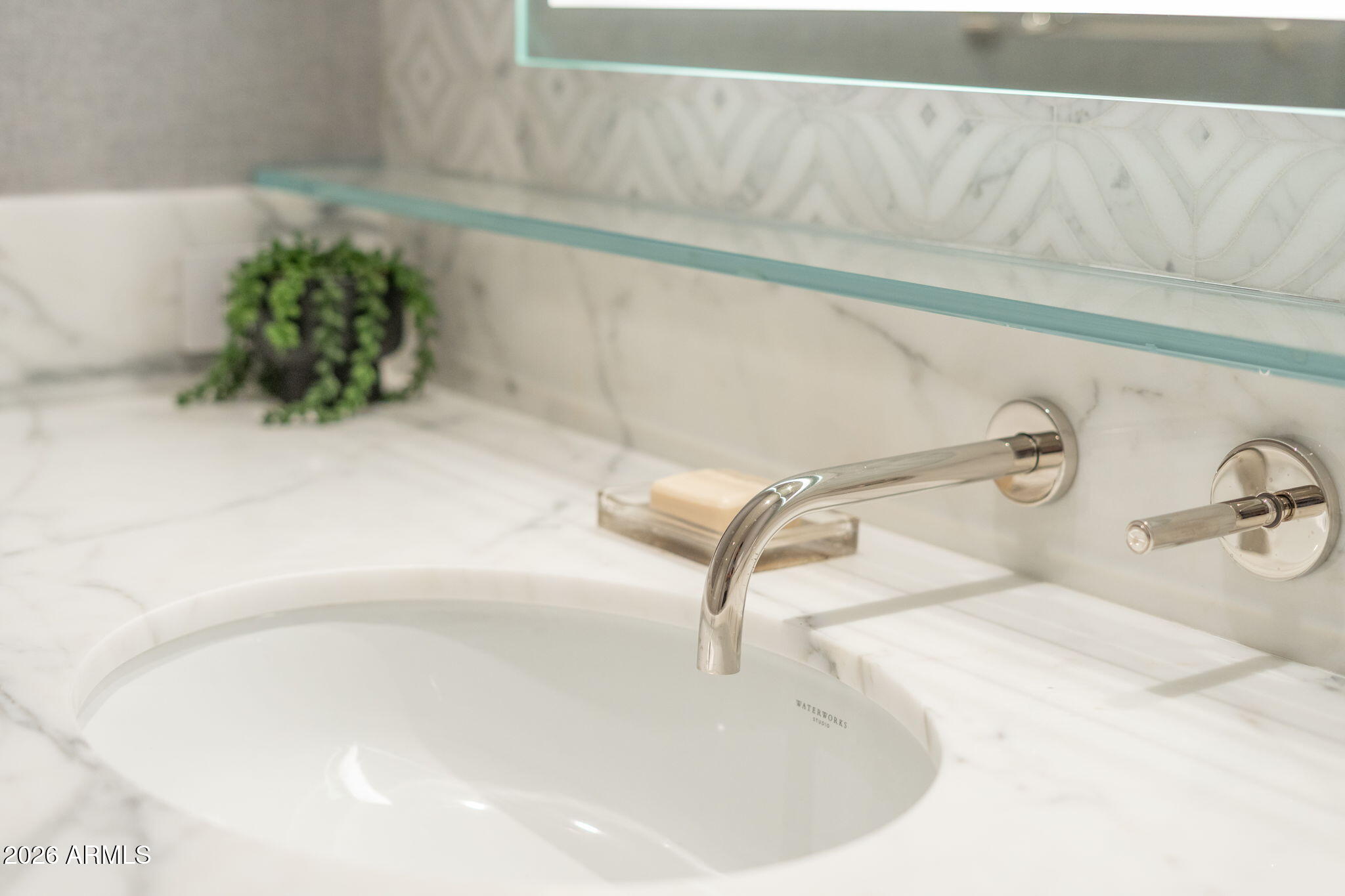 6587 N PALMERAIE Boulevard 2015