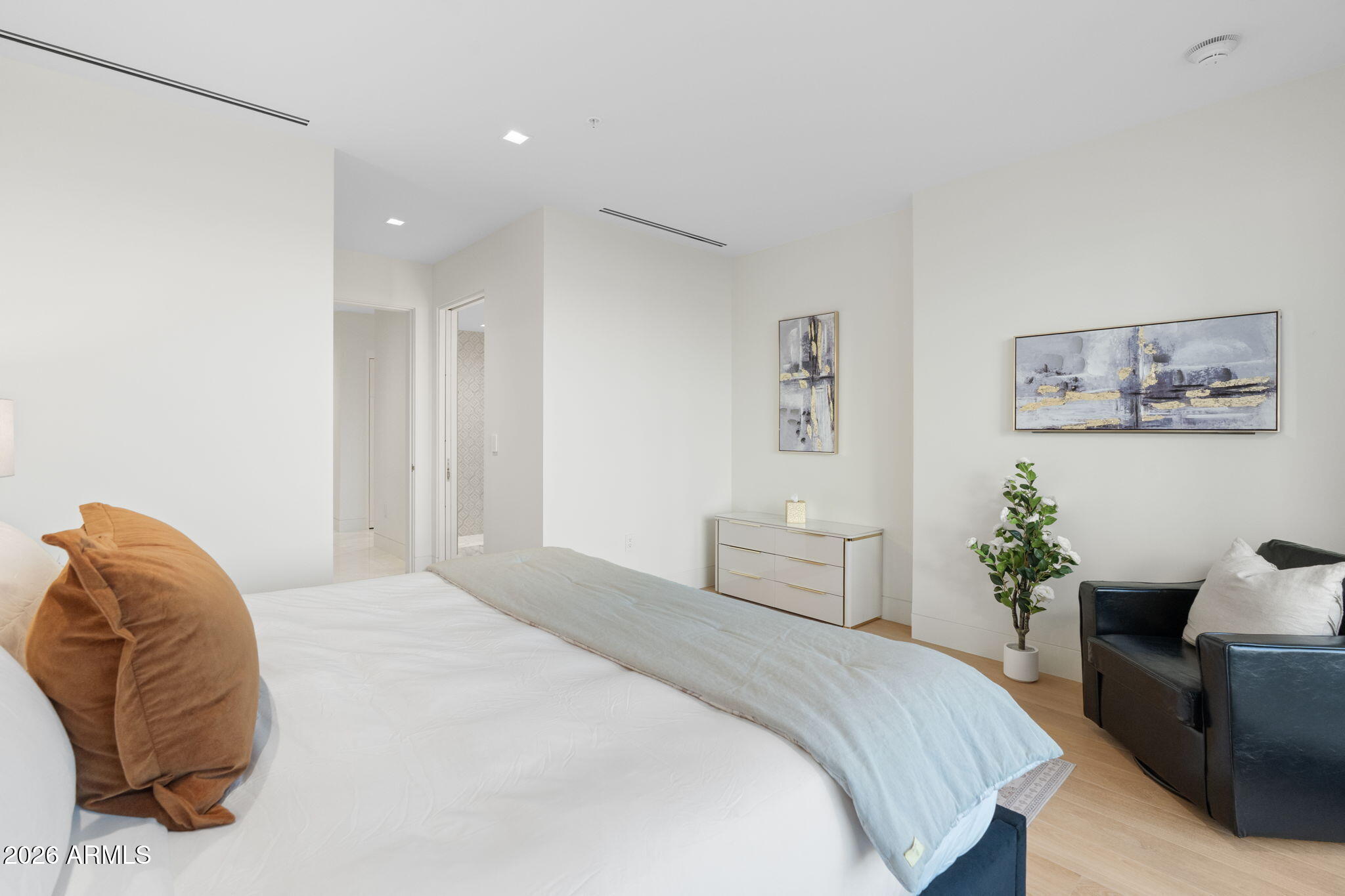 6587 N PALMERAIE Boulevard 2015