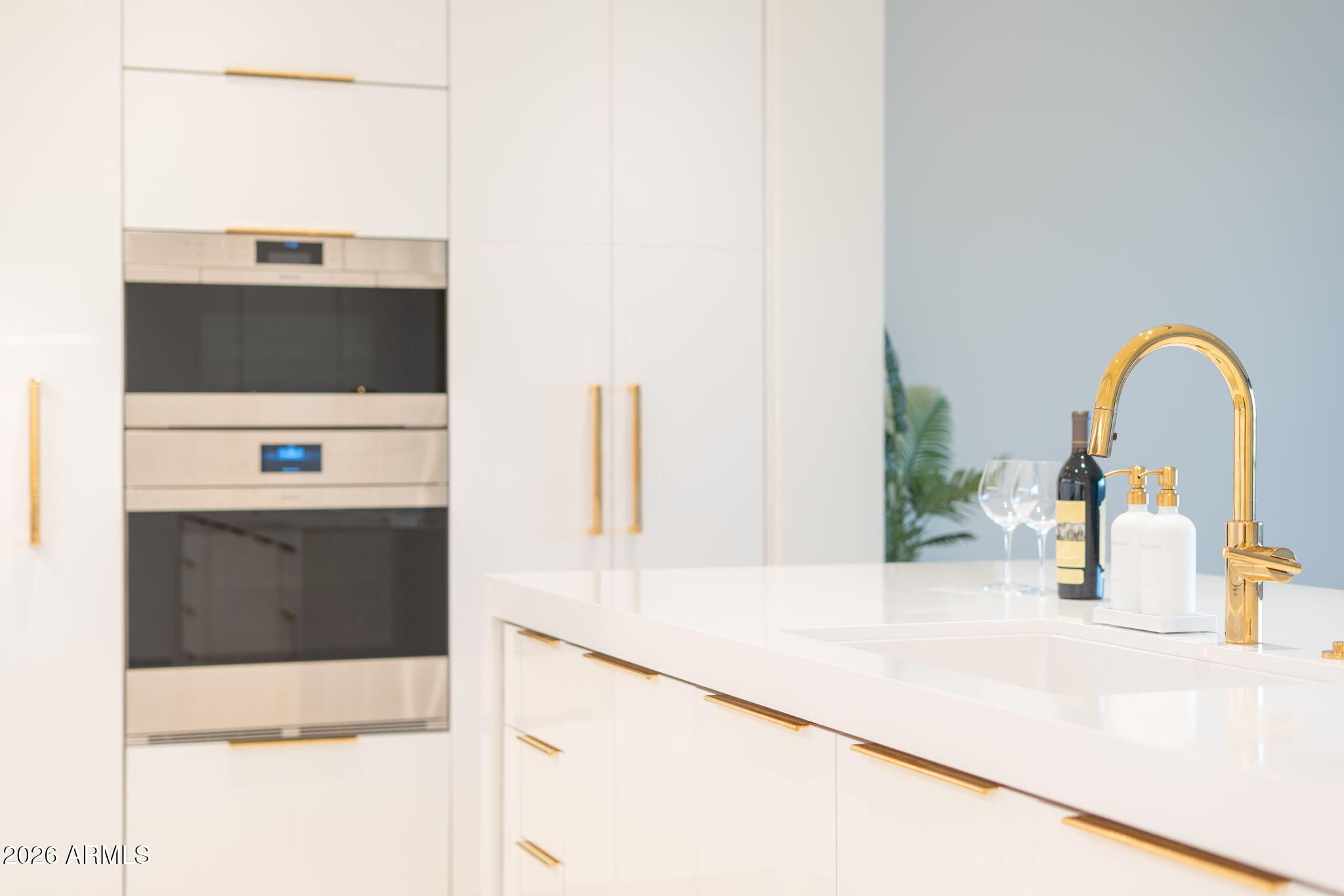 6587 N PALMERAIE Boulevard 2015