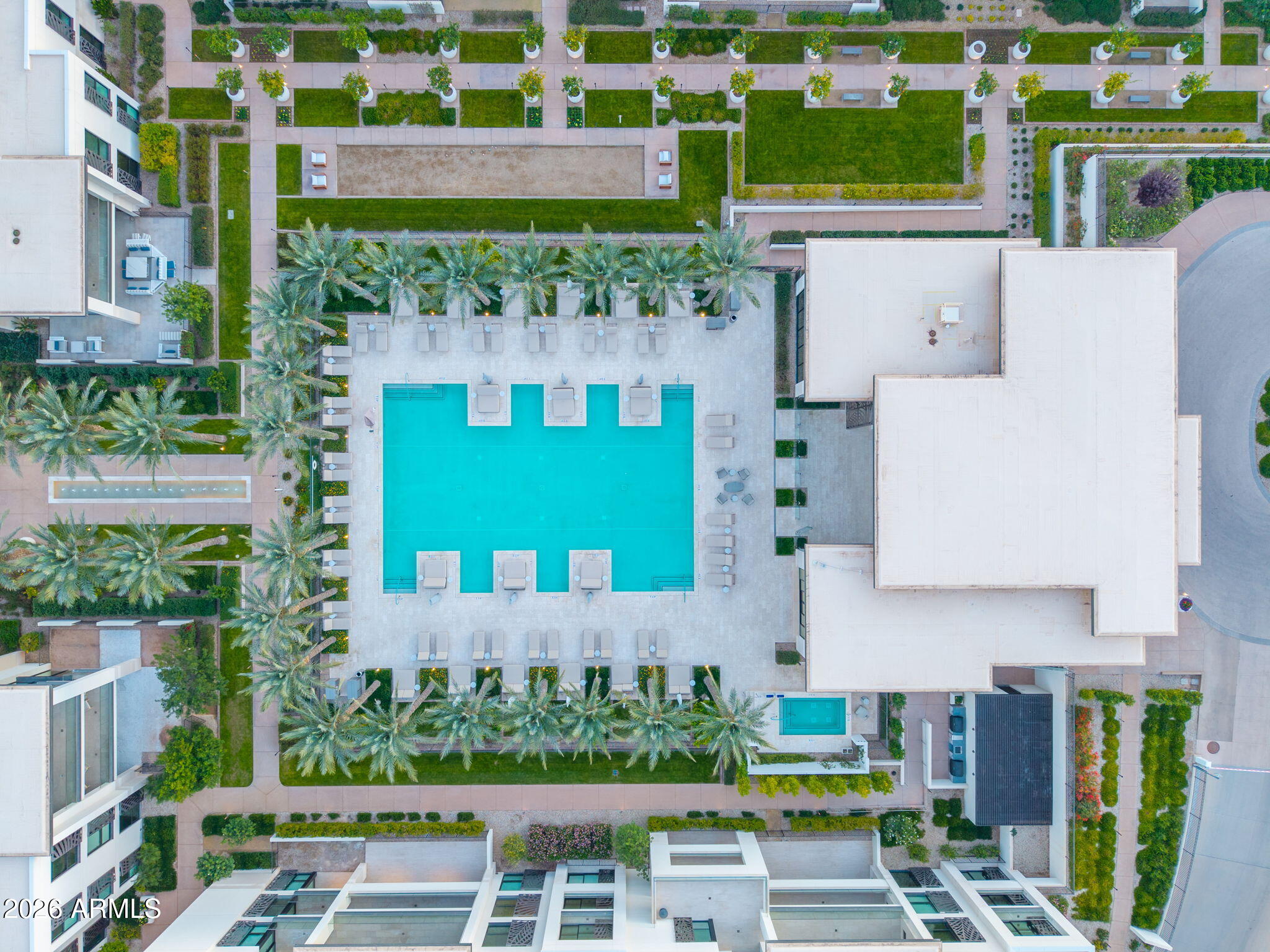 6587 N PALMERAIE Boulevard 2015