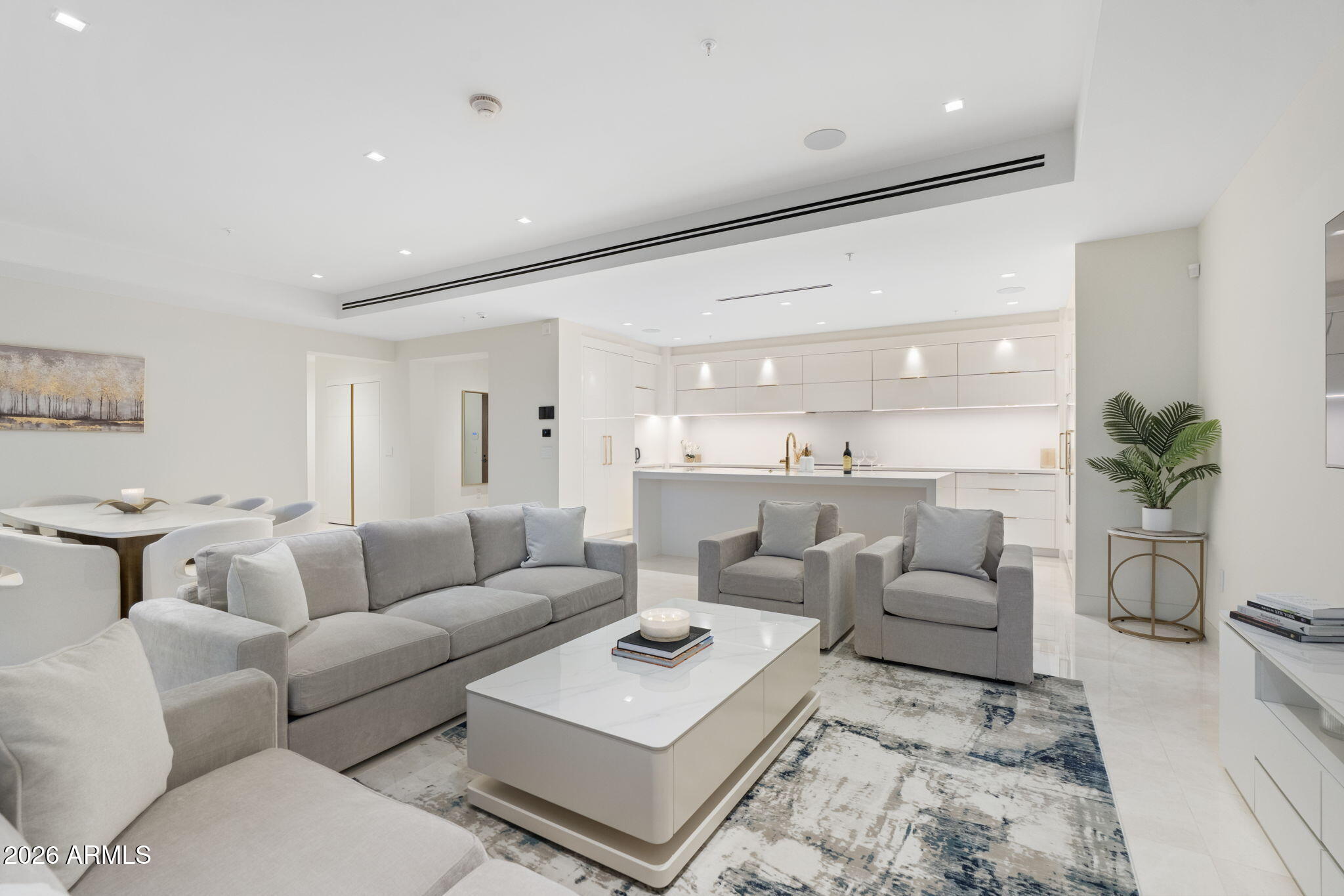 6587 N PALMERAIE Boulevard 2015