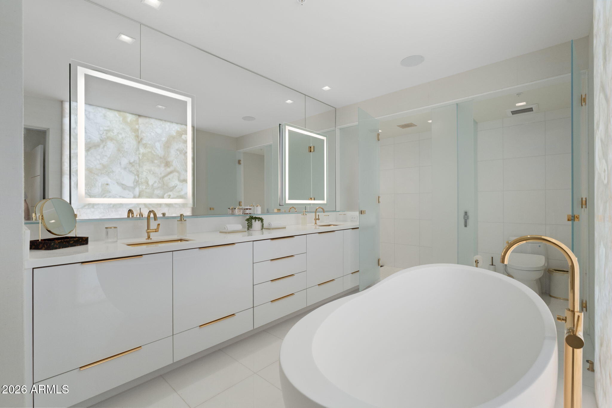 6587 N PALMERAIE Boulevard 2015