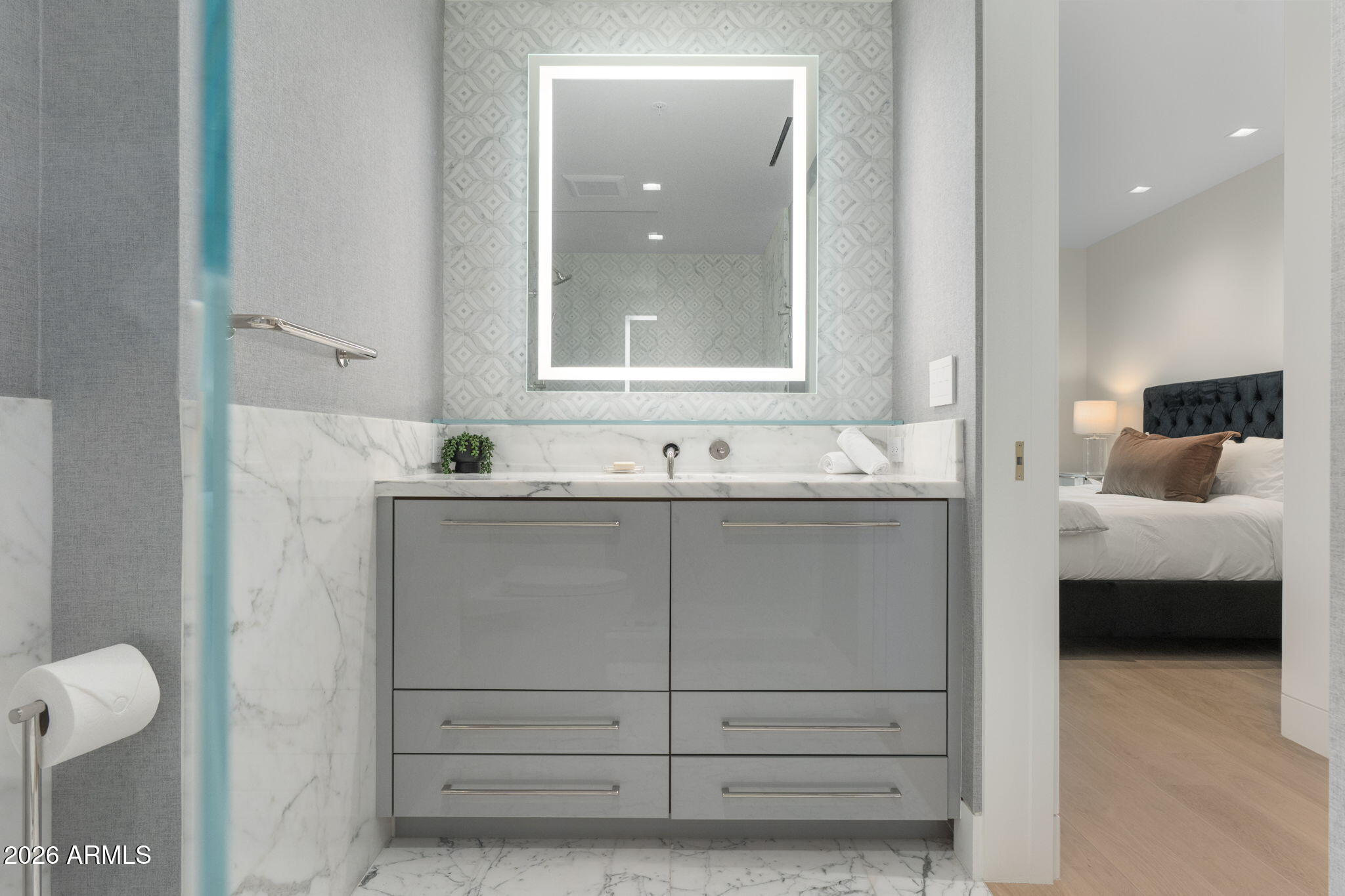 6587 N PALMERAIE Boulevard 2015