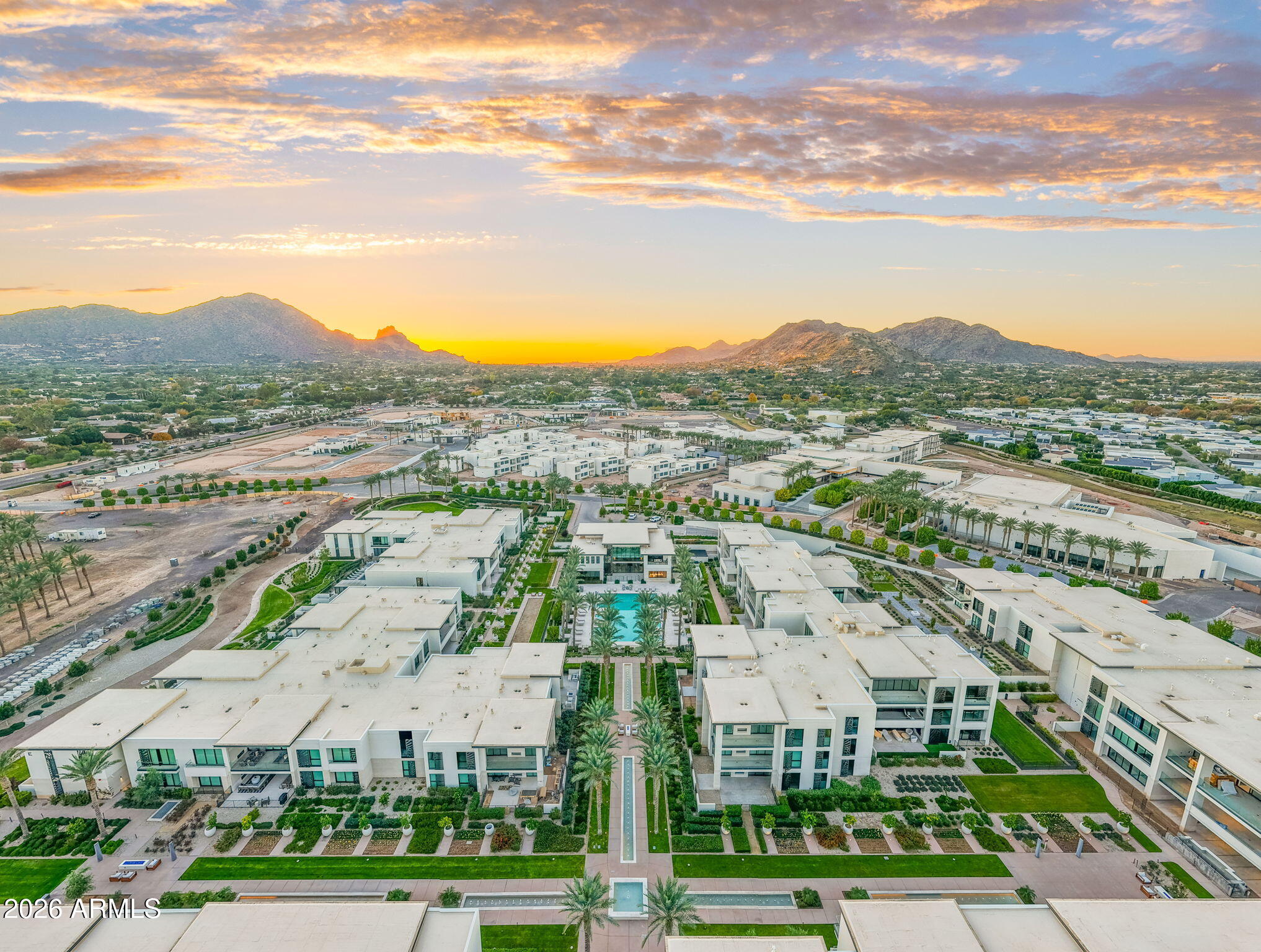 6587 N PALMERAIE Boulevard 2015