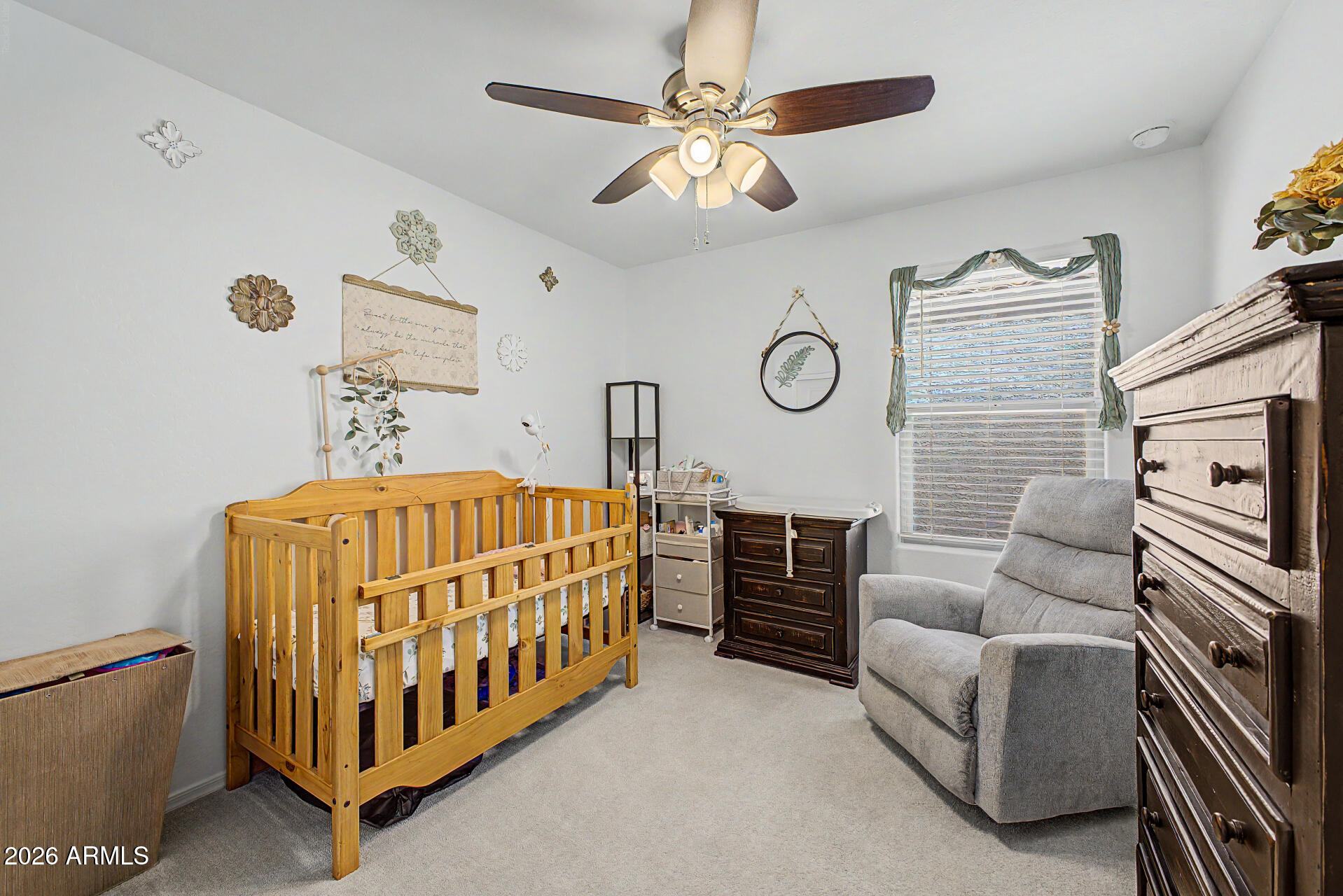 1556 W CENTRAL Avenue