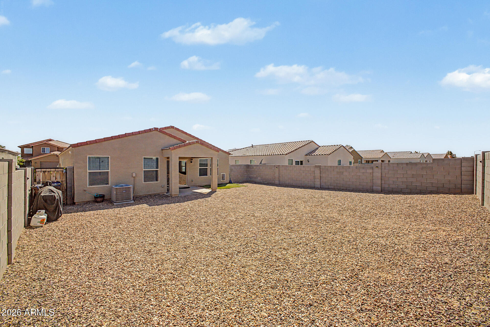 1556 W CENTRAL Avenue