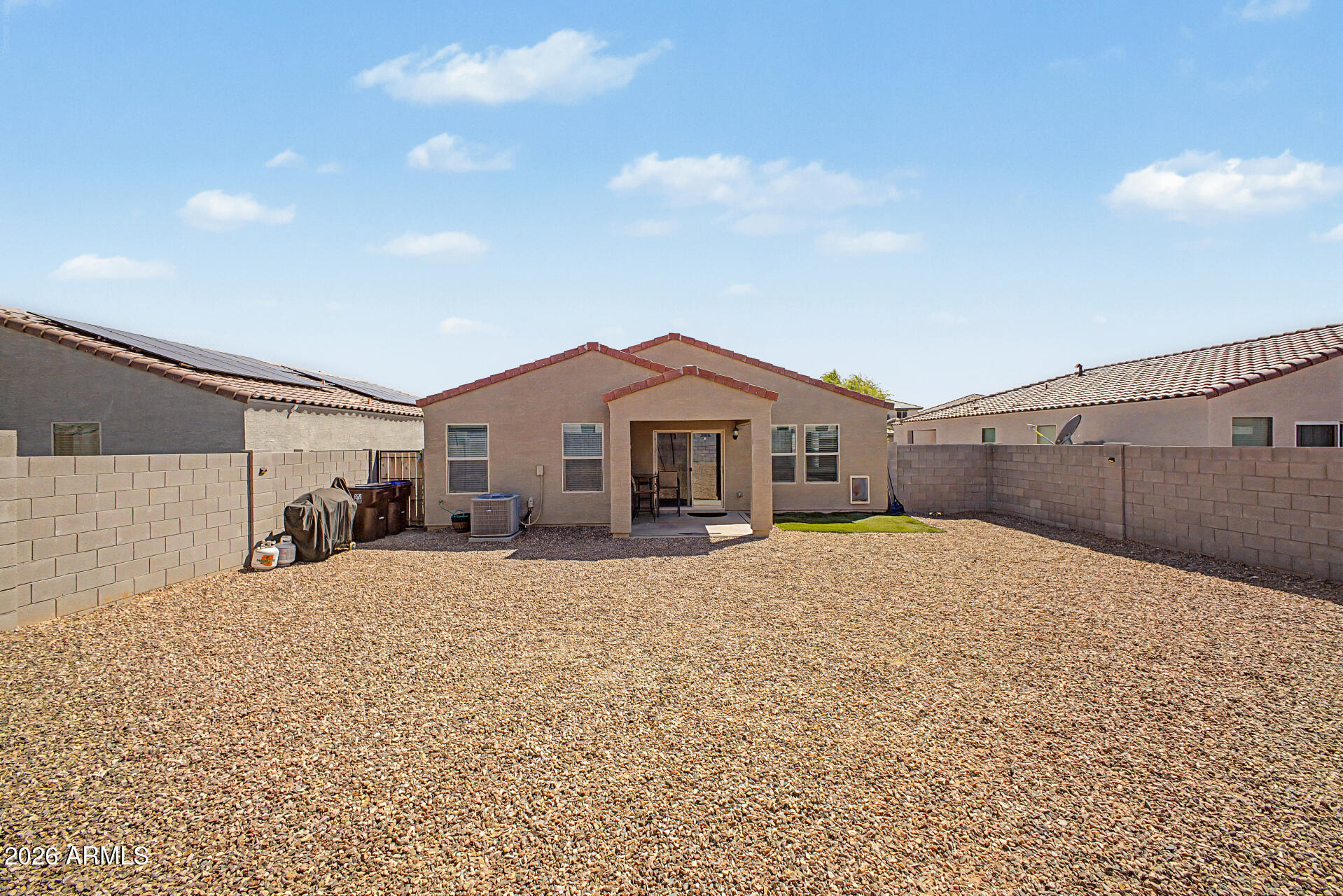 1556 W CENTRAL Avenue