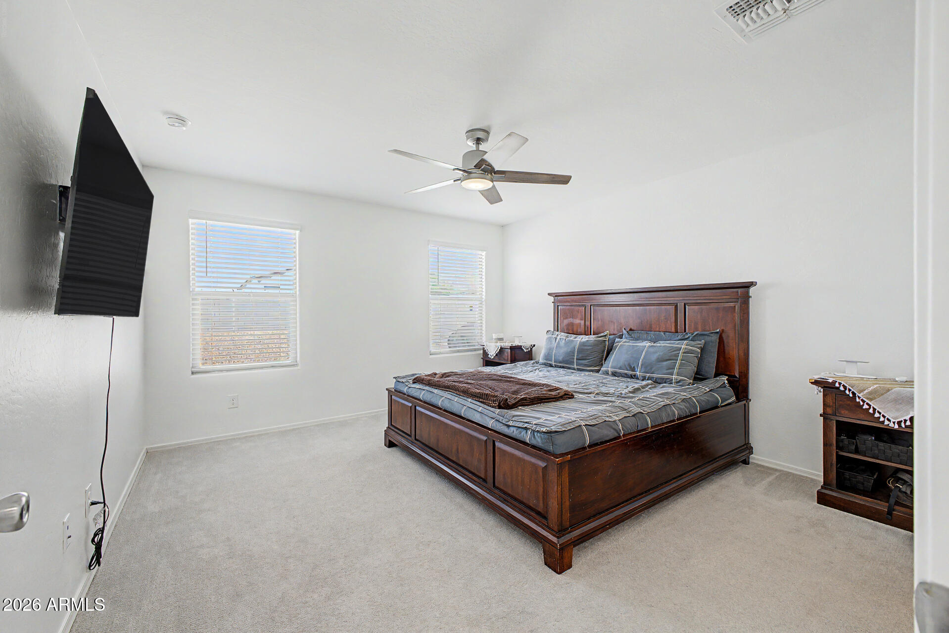 1556 W CENTRAL Avenue