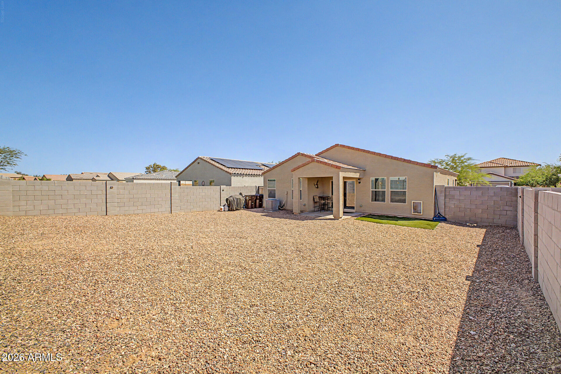 1556 W CENTRAL Avenue