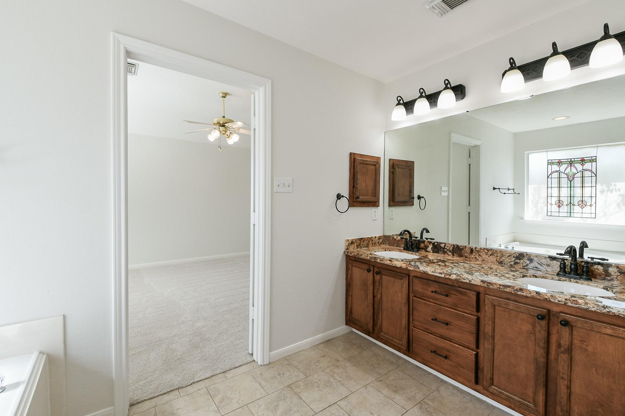 2411 Easterleaf Court