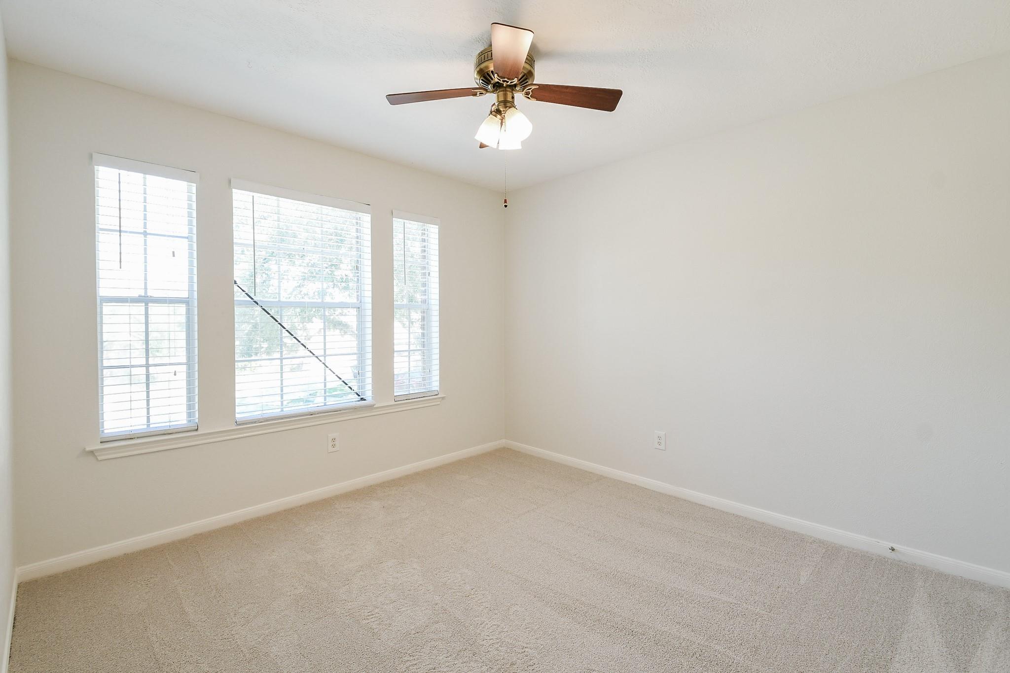 2411 Easterleaf Court