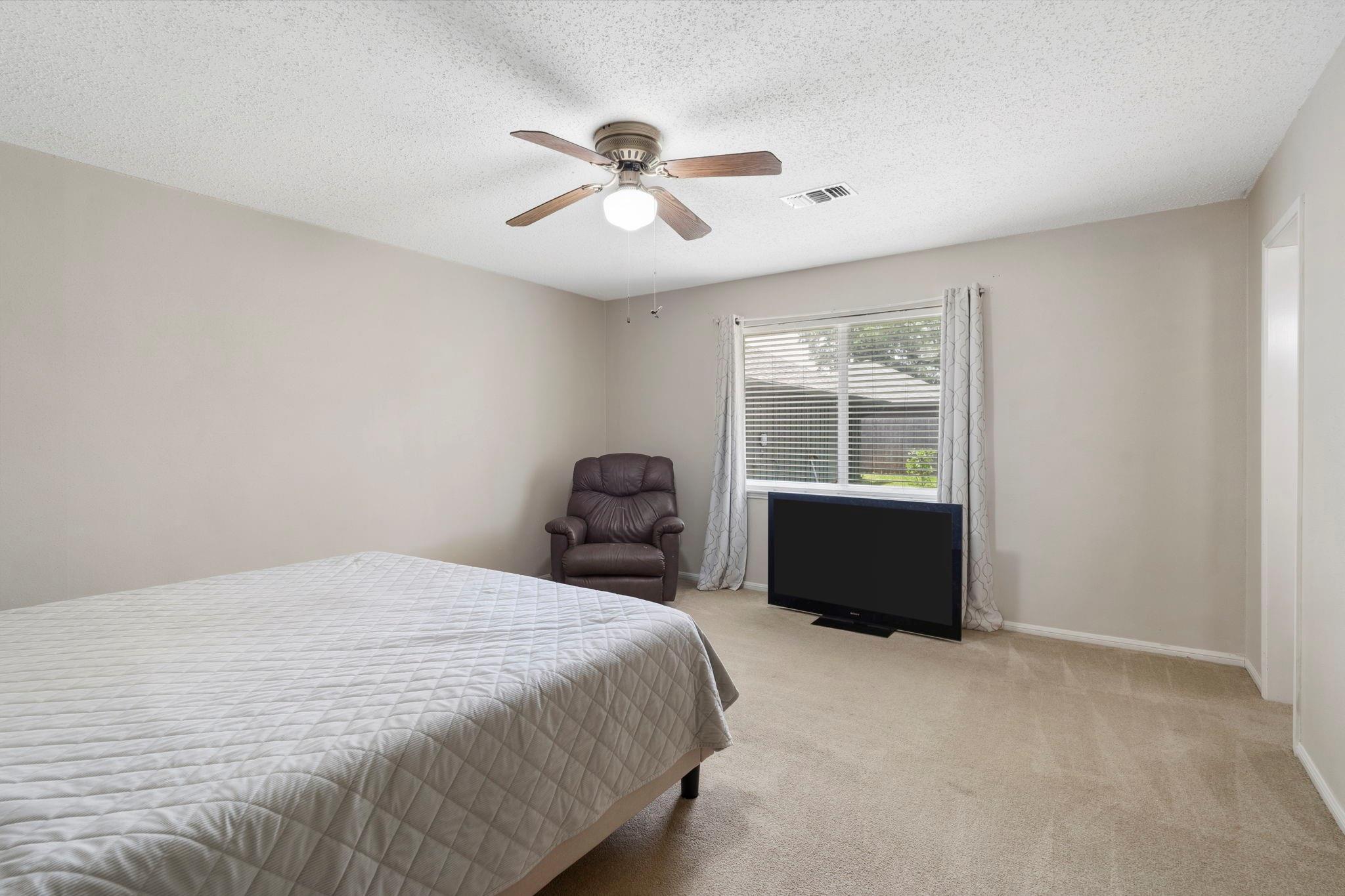2016 Briar Lane