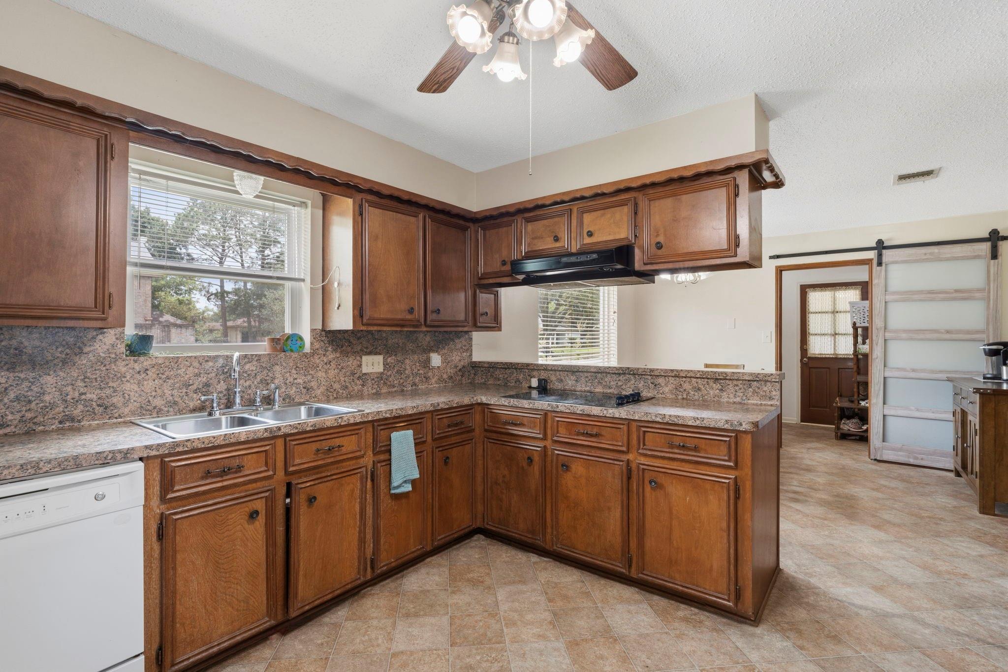 2016 Briar Lane