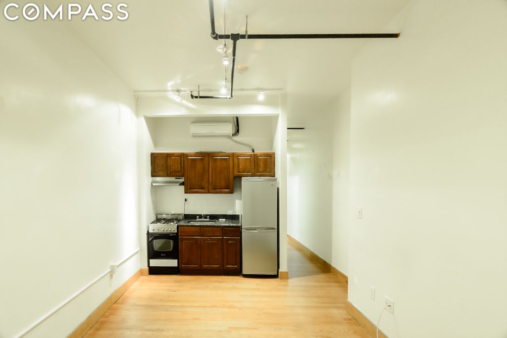 378 3rd Avenue 3-B