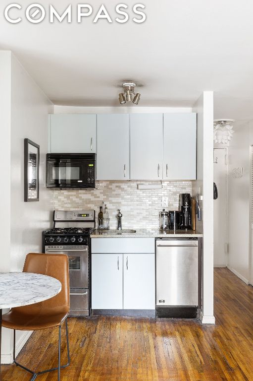 15 Jones Street 4-B