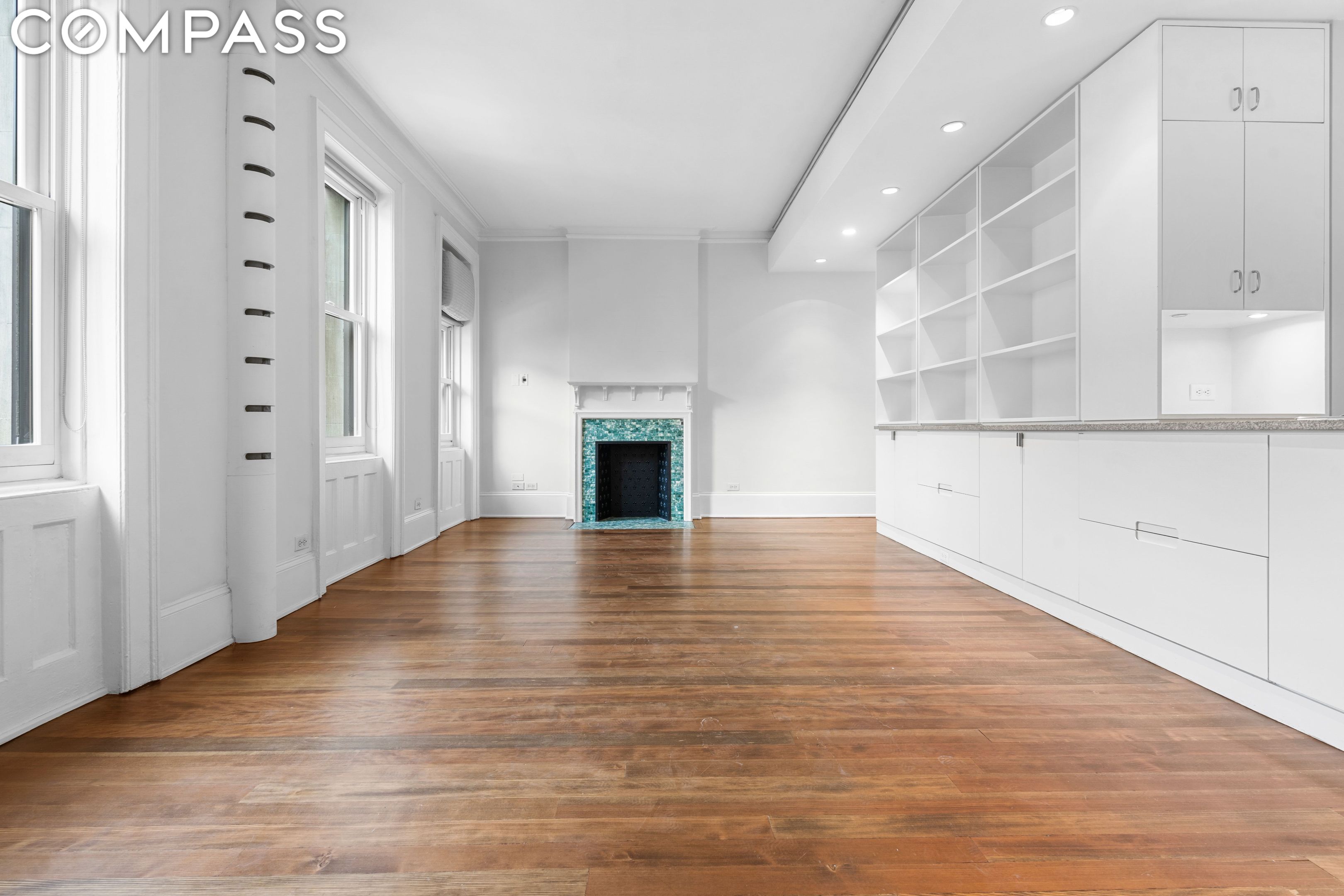 210 W 21st Street 2FW