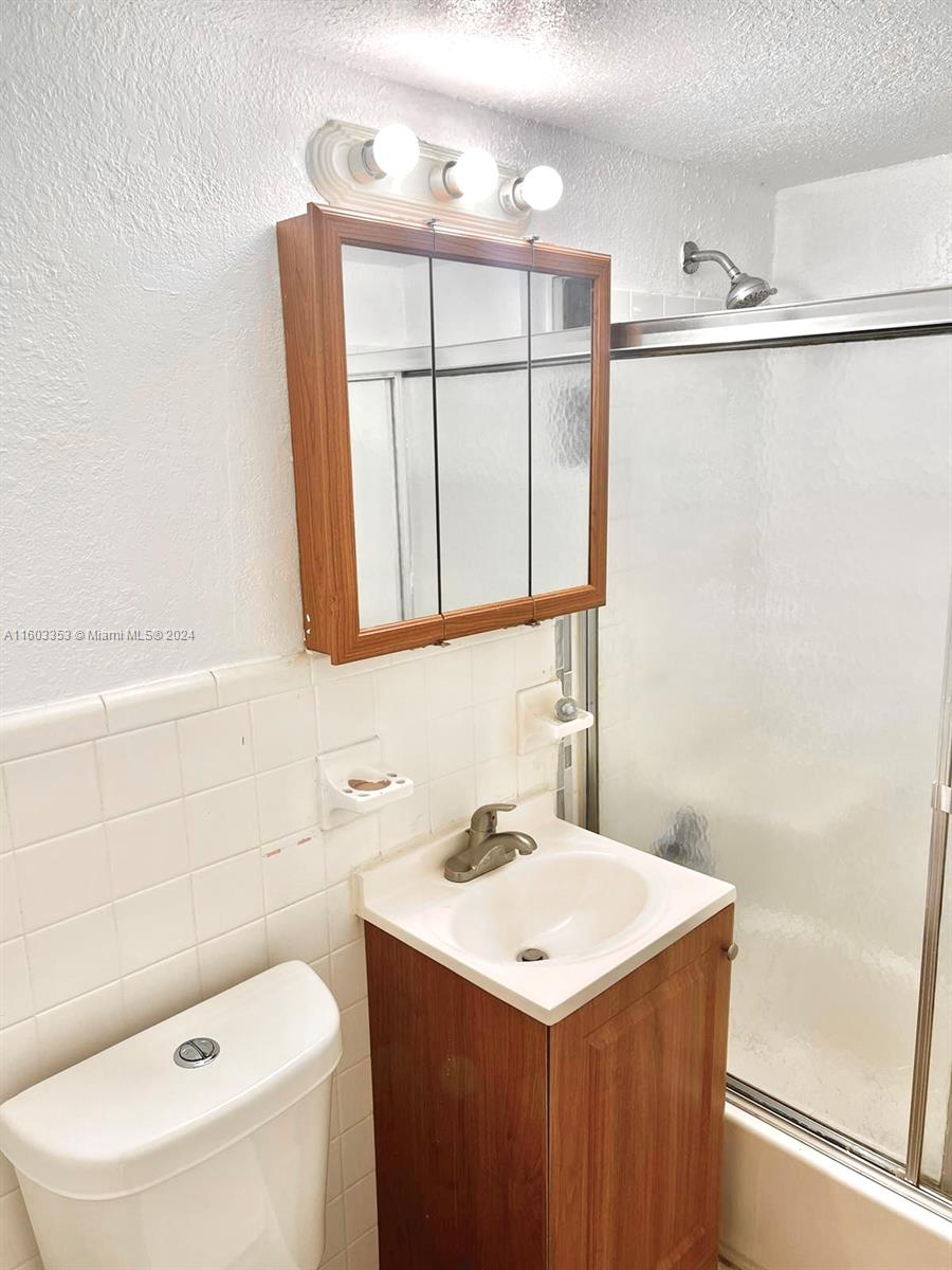 241 S Royal Poinciana Blvd # 302