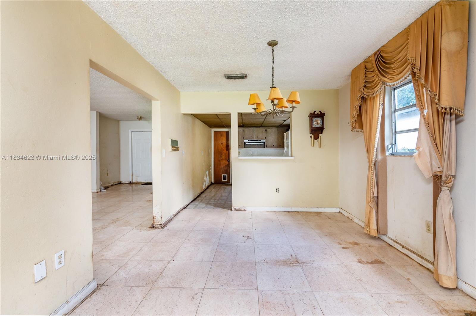 241 Hough Dr
