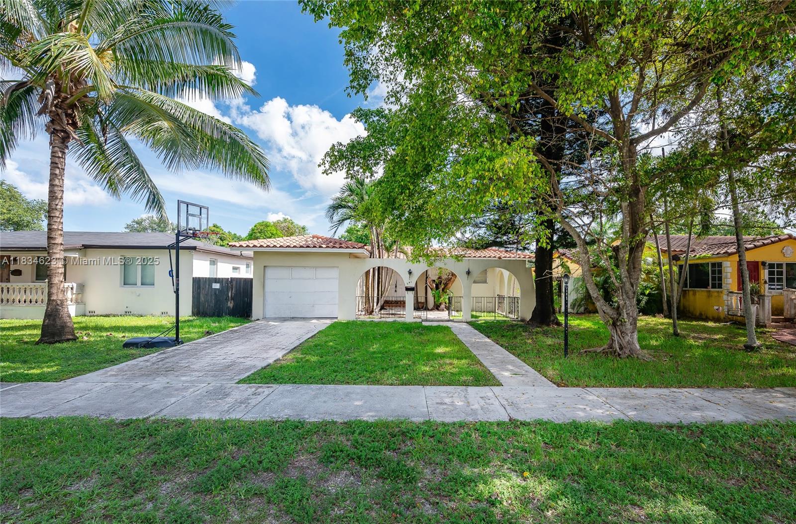 241 Hough Dr