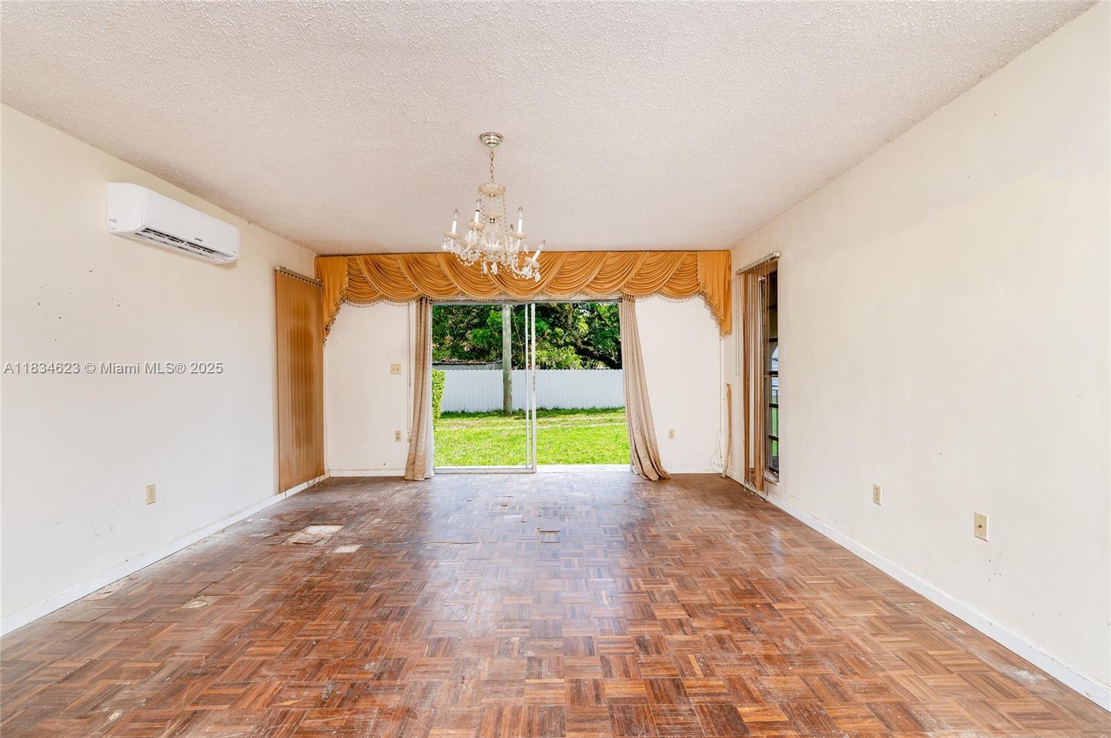 241 Hough Dr