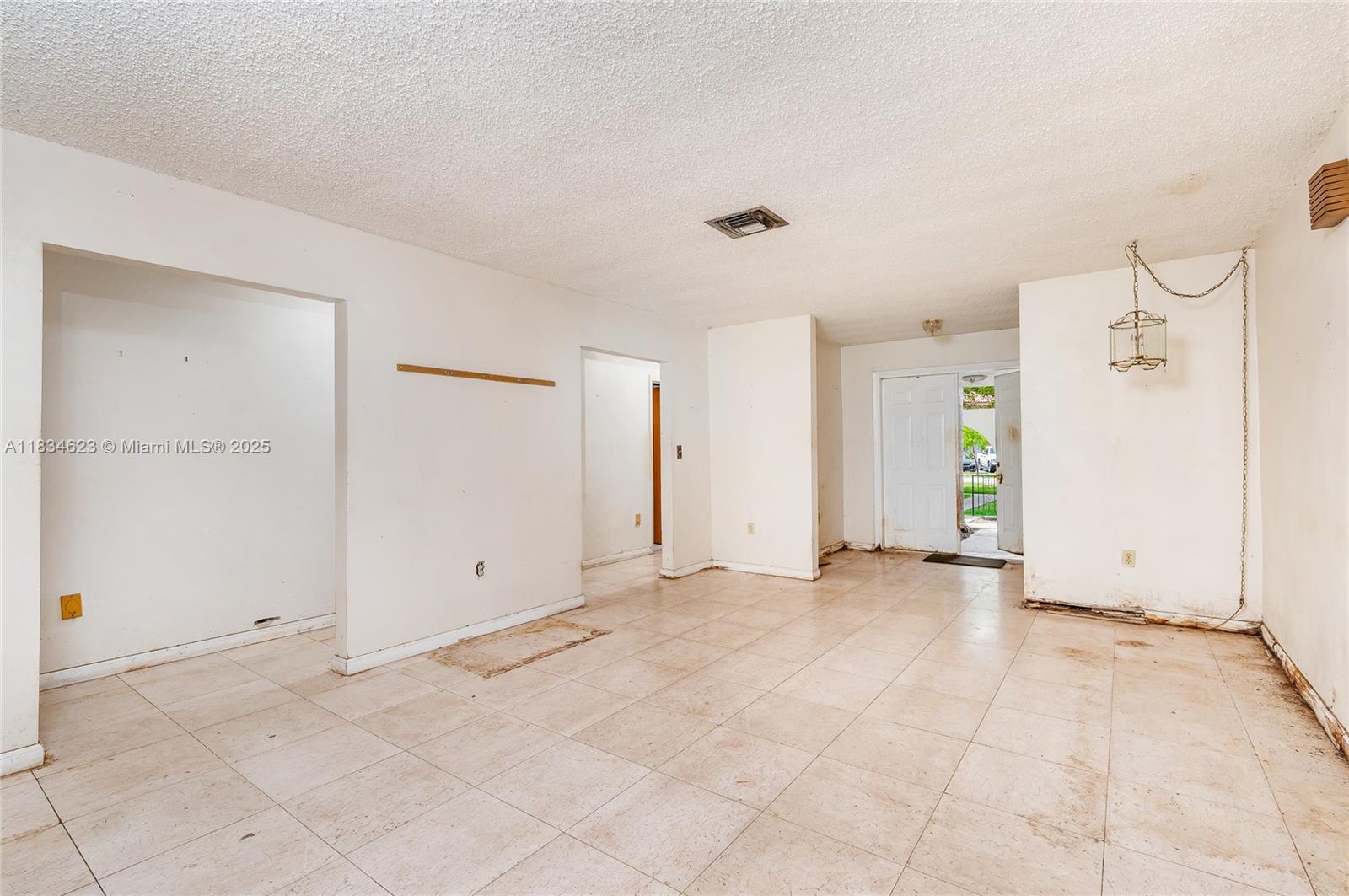 241 Hough Dr