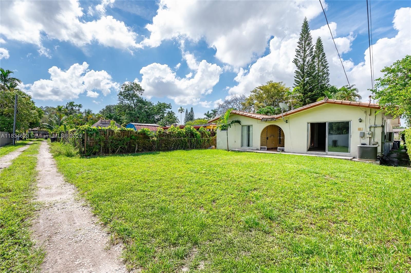 241 Hough Dr