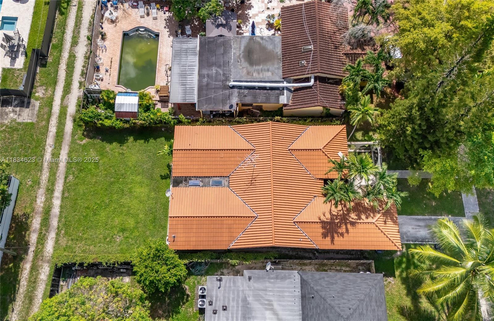 241 Hough Dr