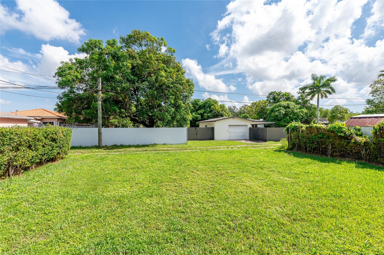 241 Hough Dr