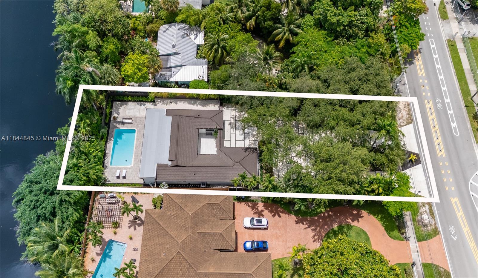 117 S Royal Poinciana Blvd
