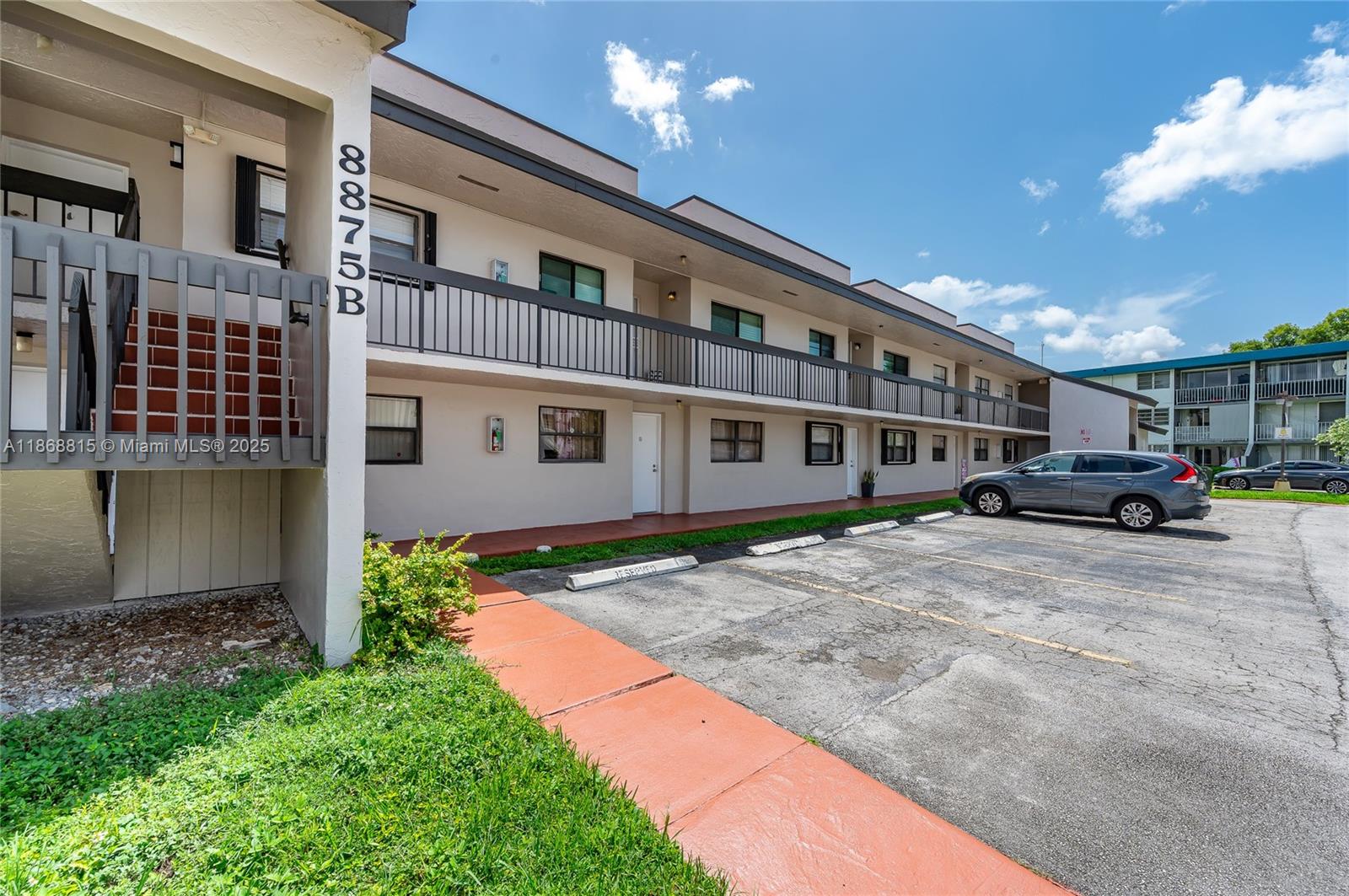 8875 B Fontainebleau Blvd # 204