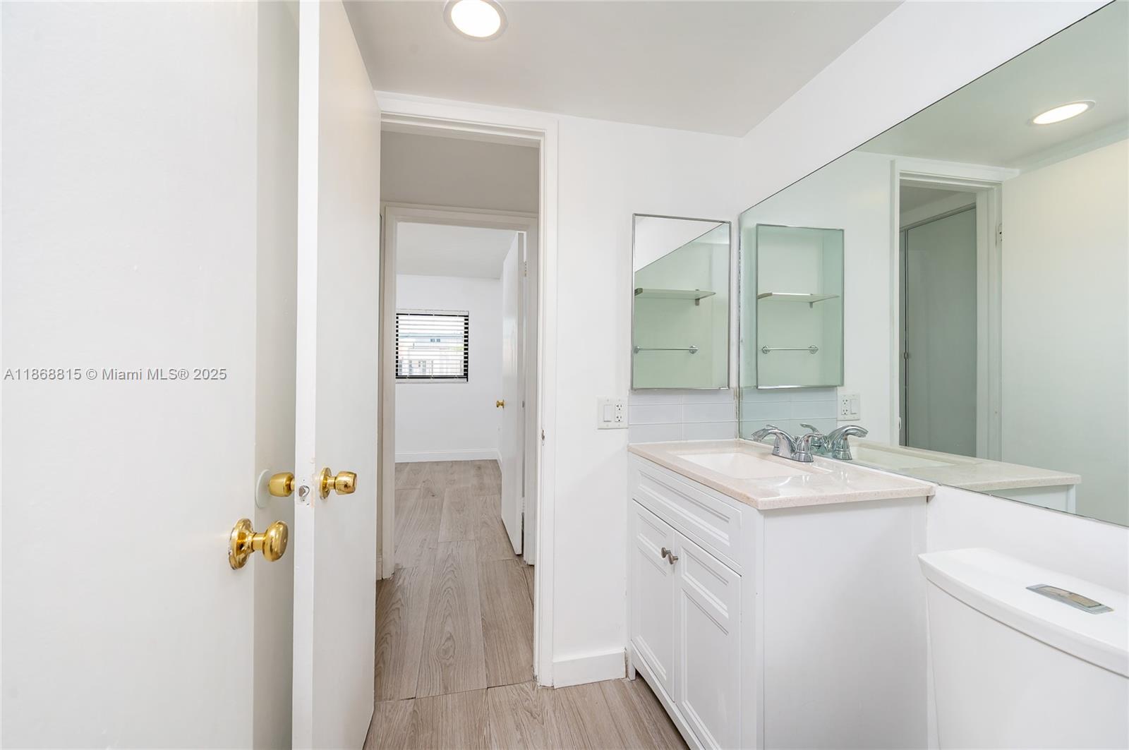 8875 B Fontainebleau Blvd # 204