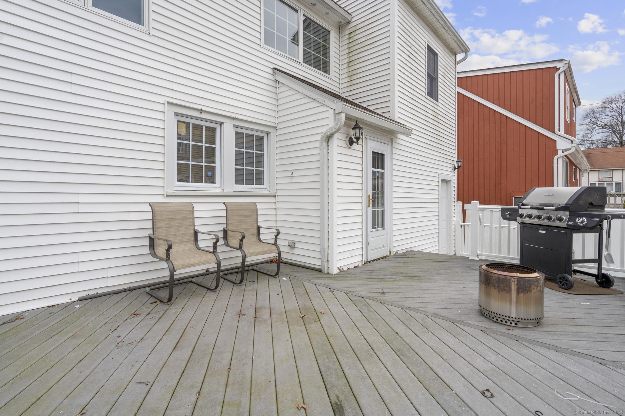 12 Knoll Street