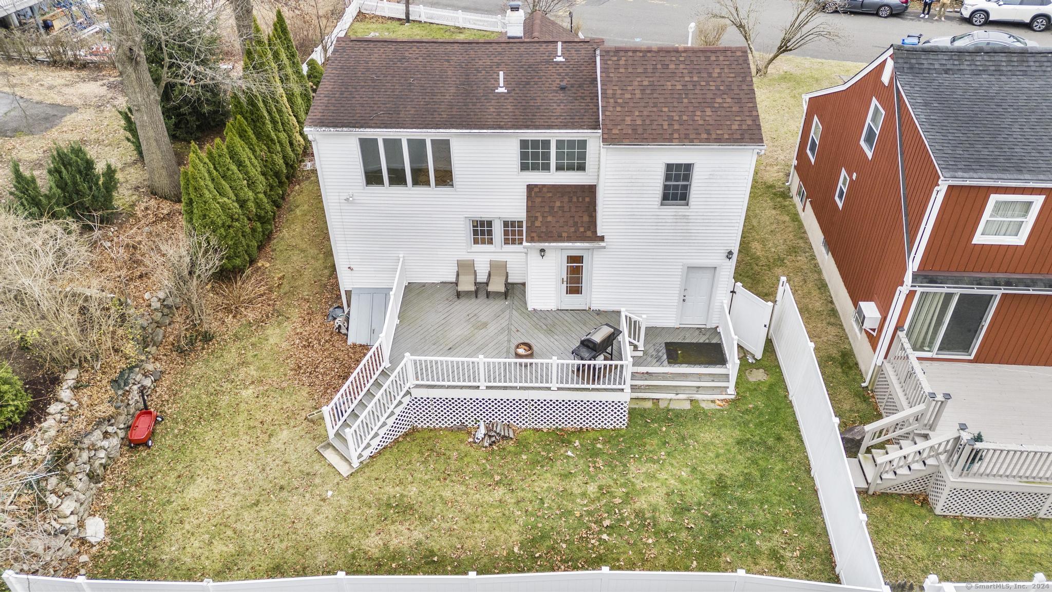 12 Knoll Street