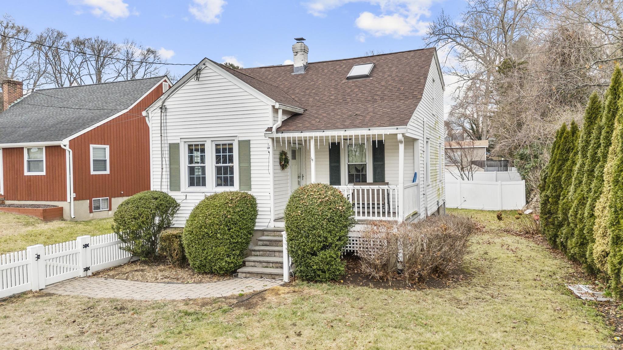 12 Knoll Street