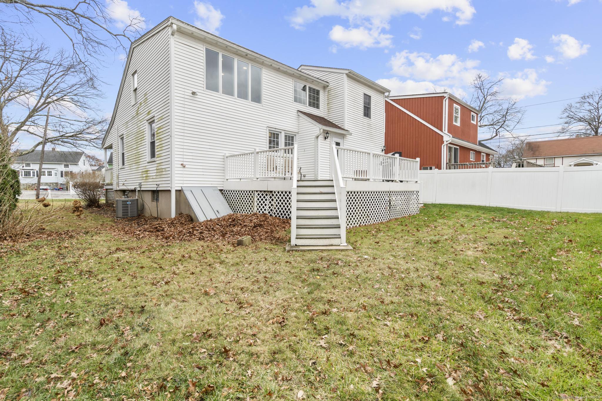 12 Knoll Street
