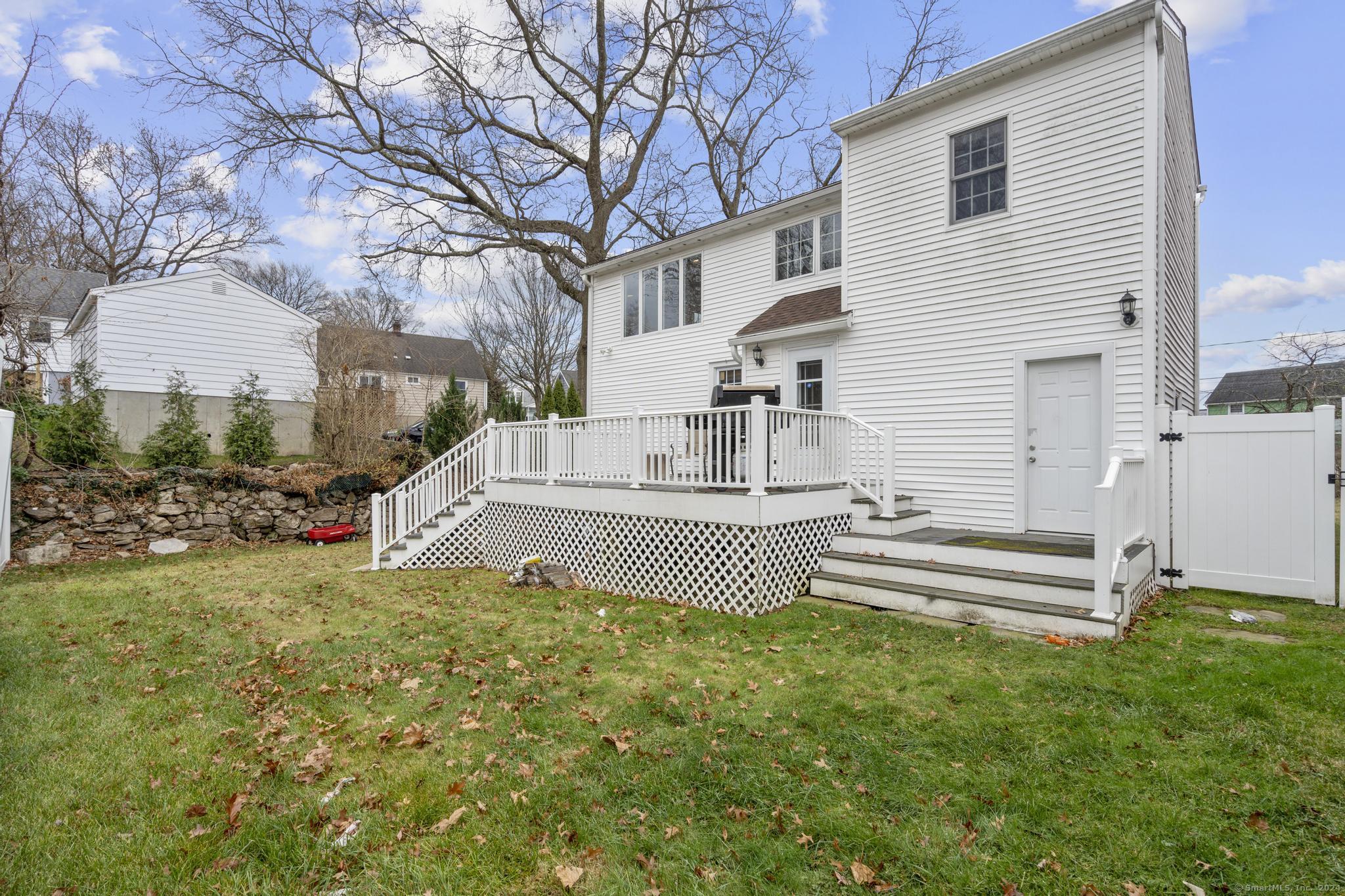 12 Knoll Street