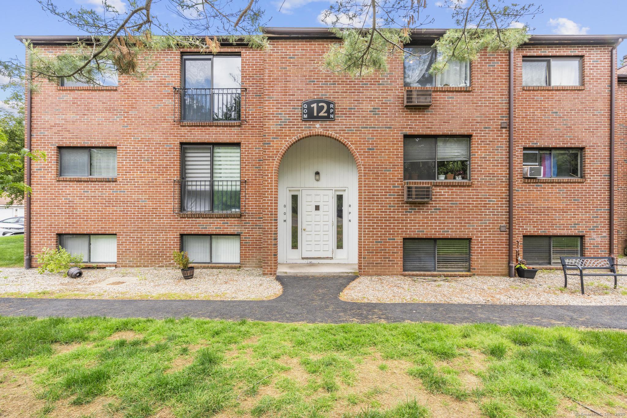 500 Darling Street 12M