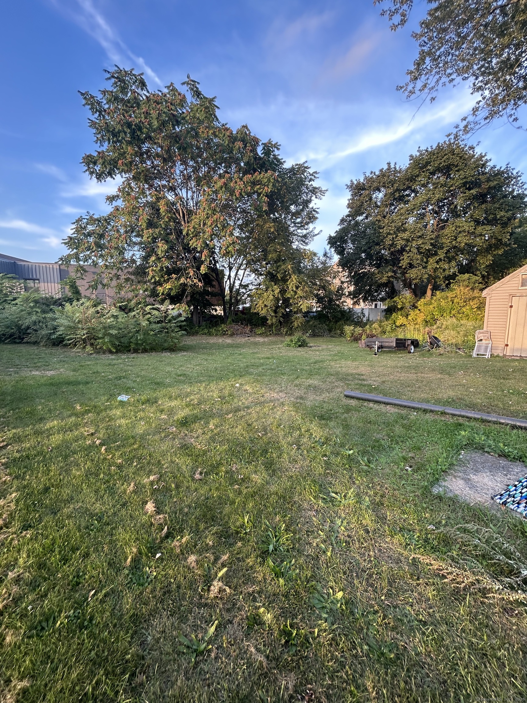 27 West Center Street