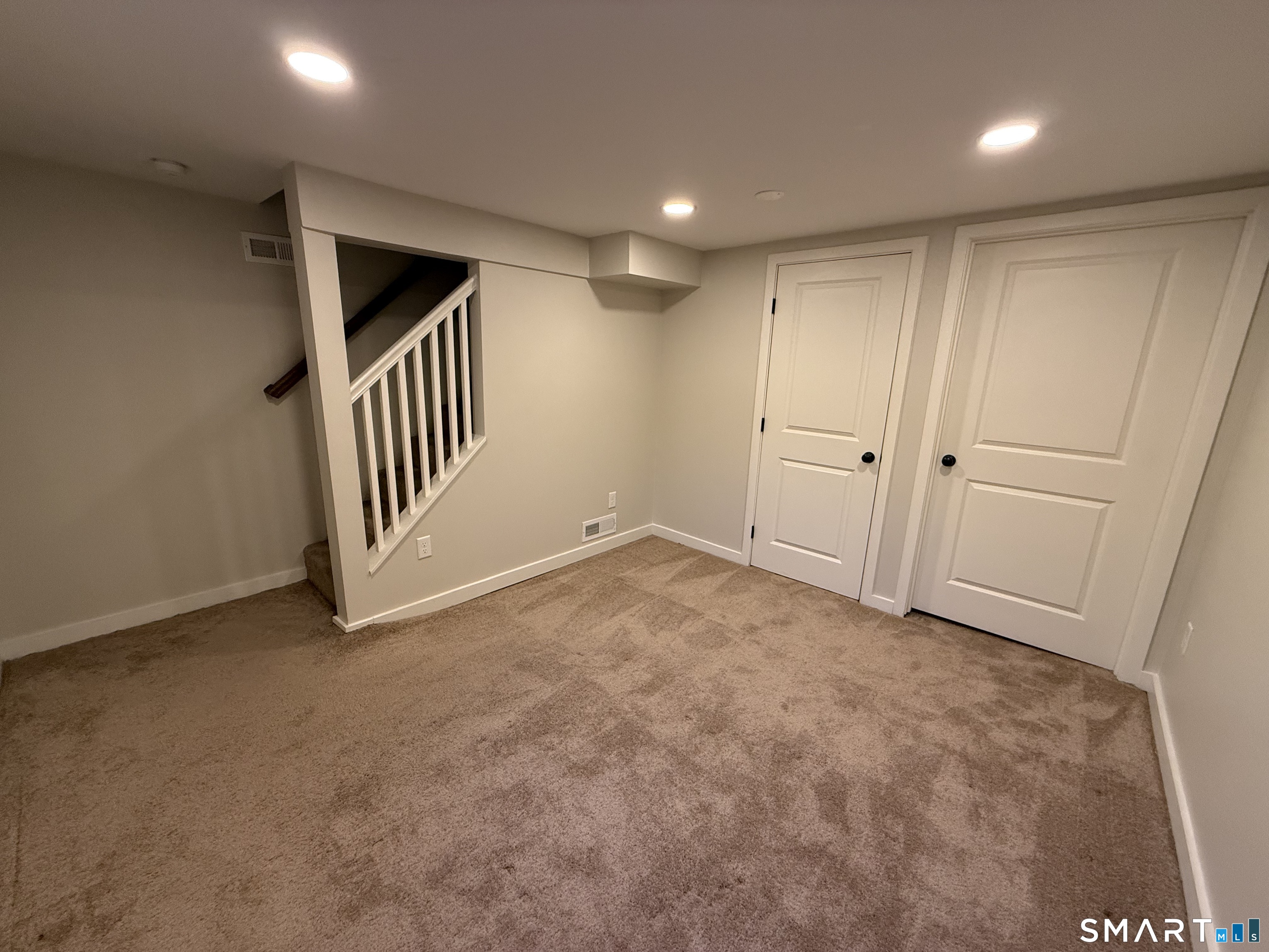 38 Elmhurst Circle