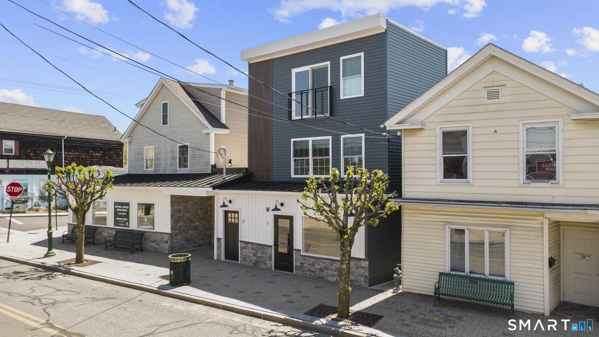 122 Center Street